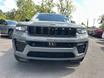 2027 Jeep Grand Cherokee Limited Reserve