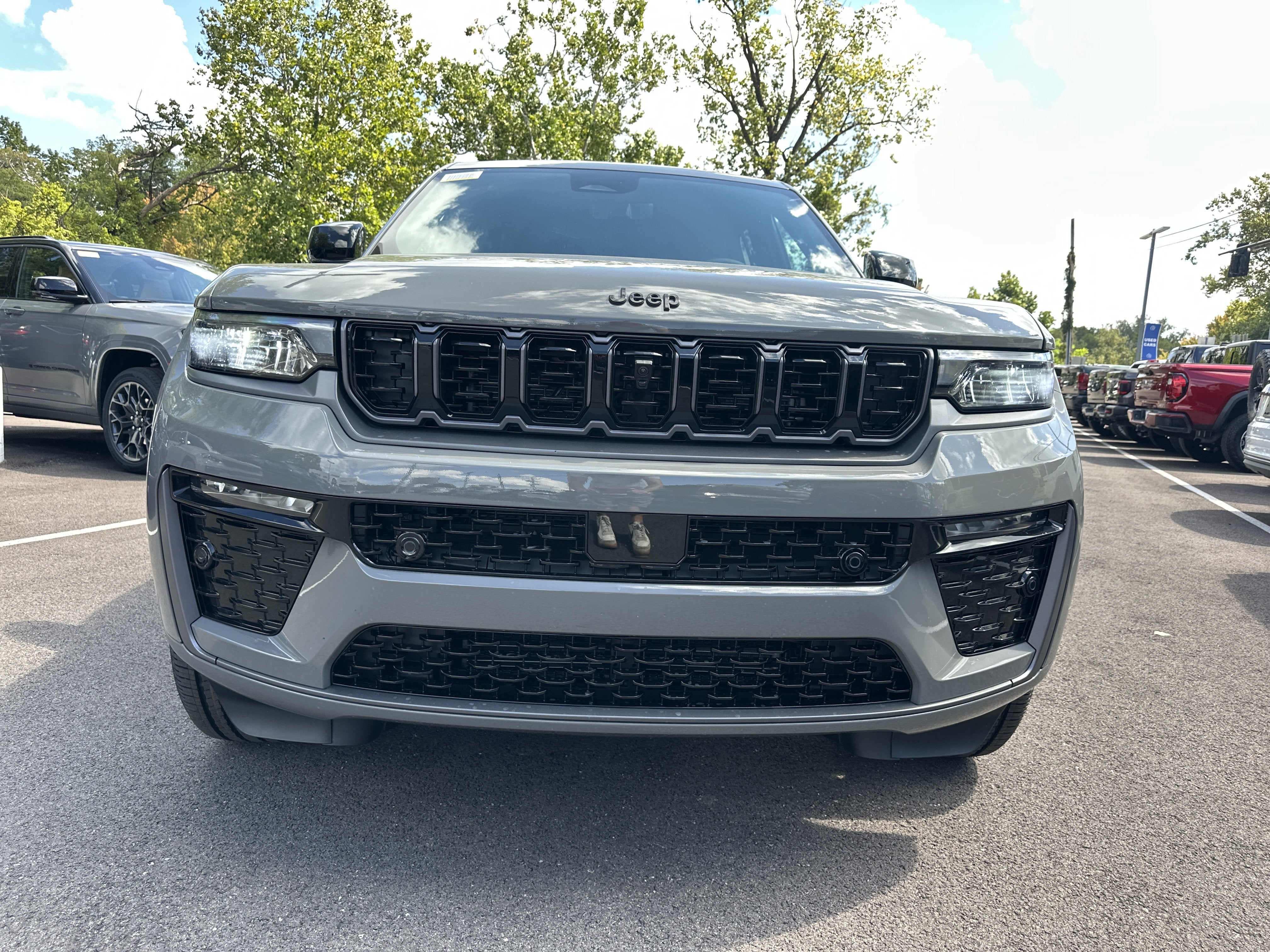 2027 Jeep Grand Cherokee Limited Reserve