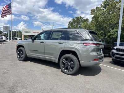 2027 Jeep Grand Cherokee Limited Reserve