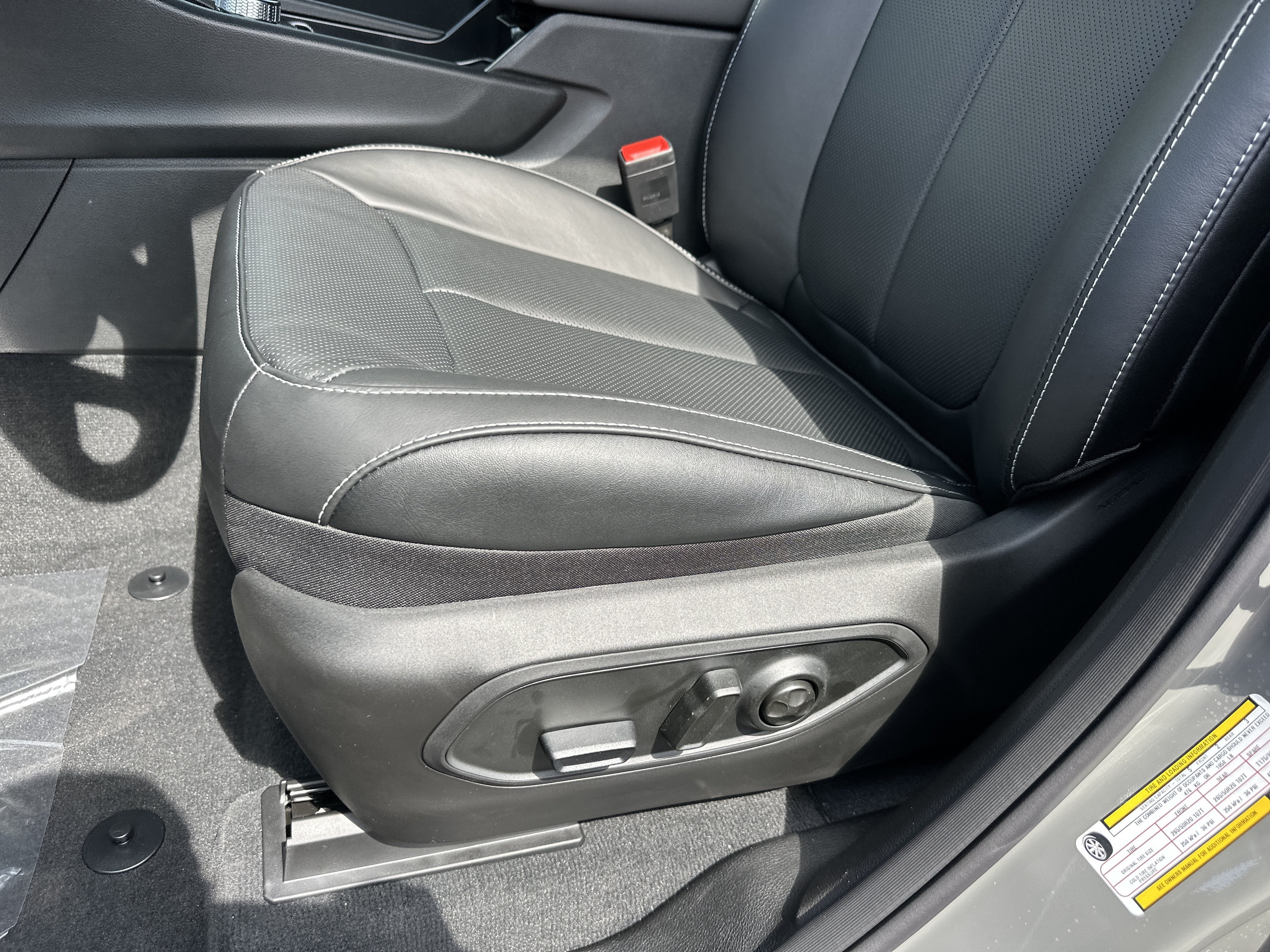 2027 Jeep Grand Cherokee Limited Reserve