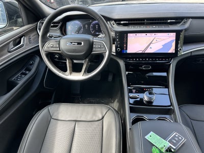 2027 Jeep Grand Cherokee Limited Reserve