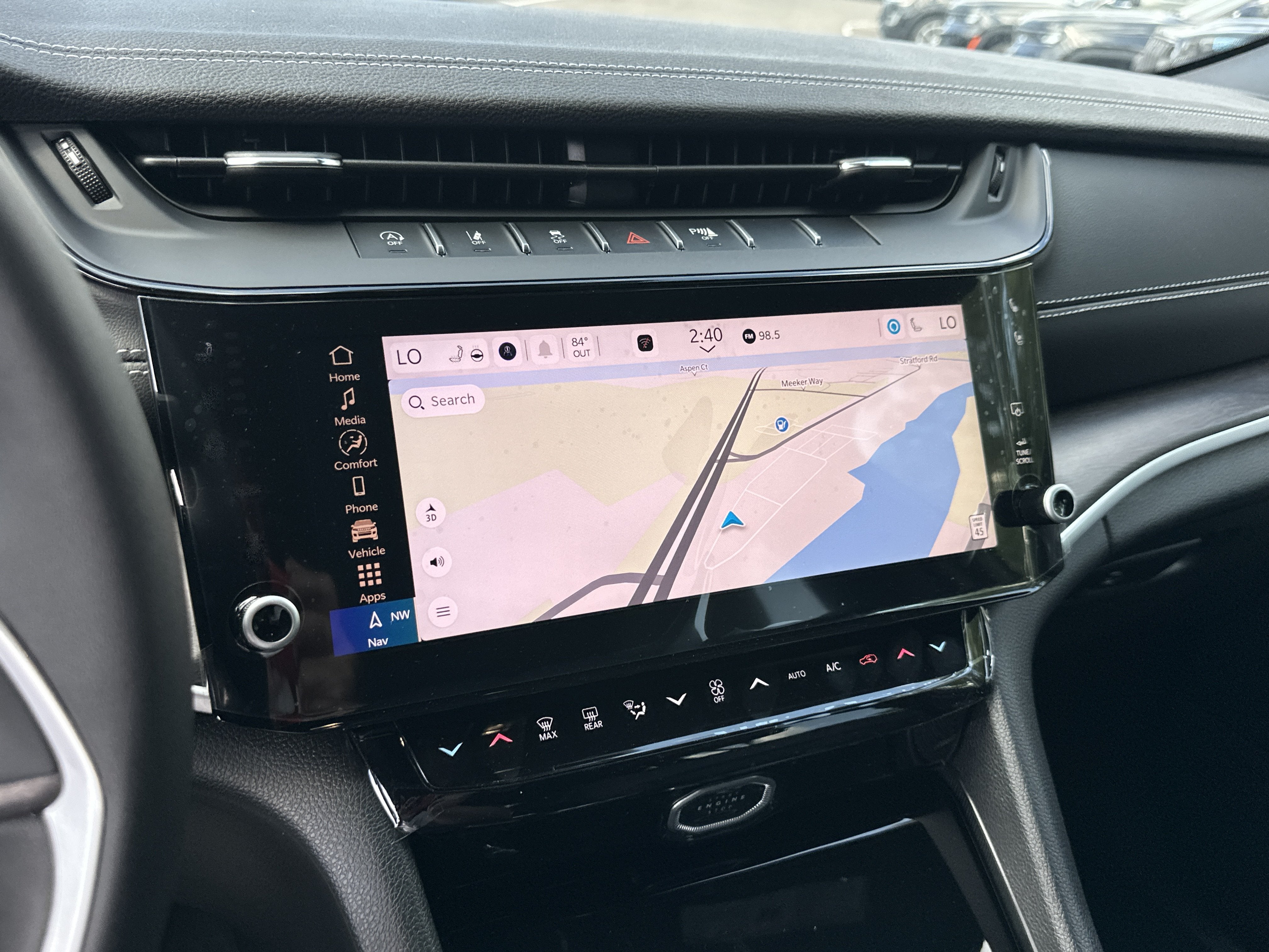 2027 Jeep Grand Cherokee Base