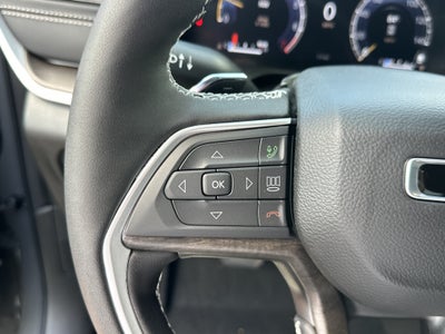 2027 Jeep Grand Cherokee Base