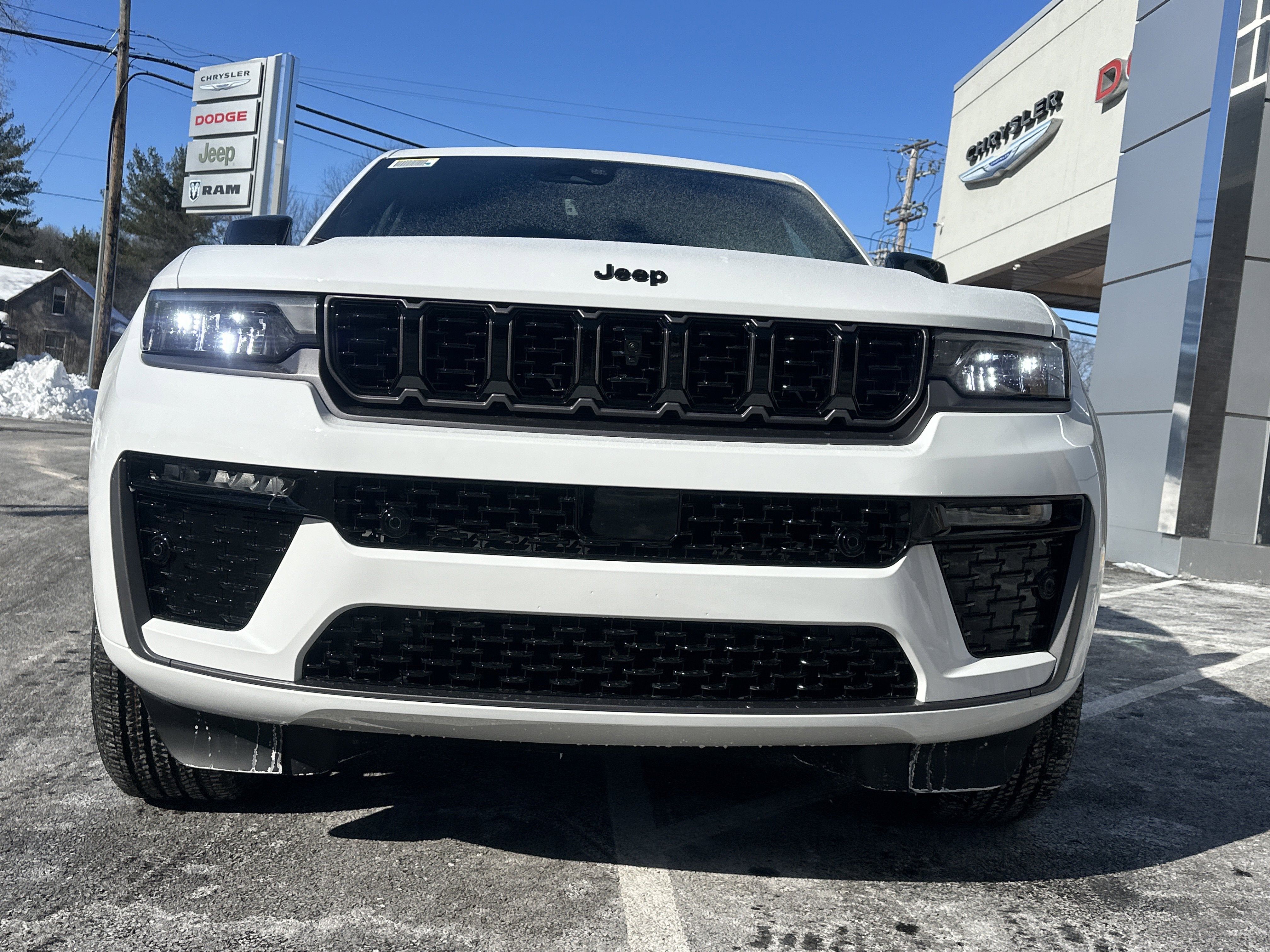 2026 Jeep Grand Cherokee Limited Reserve