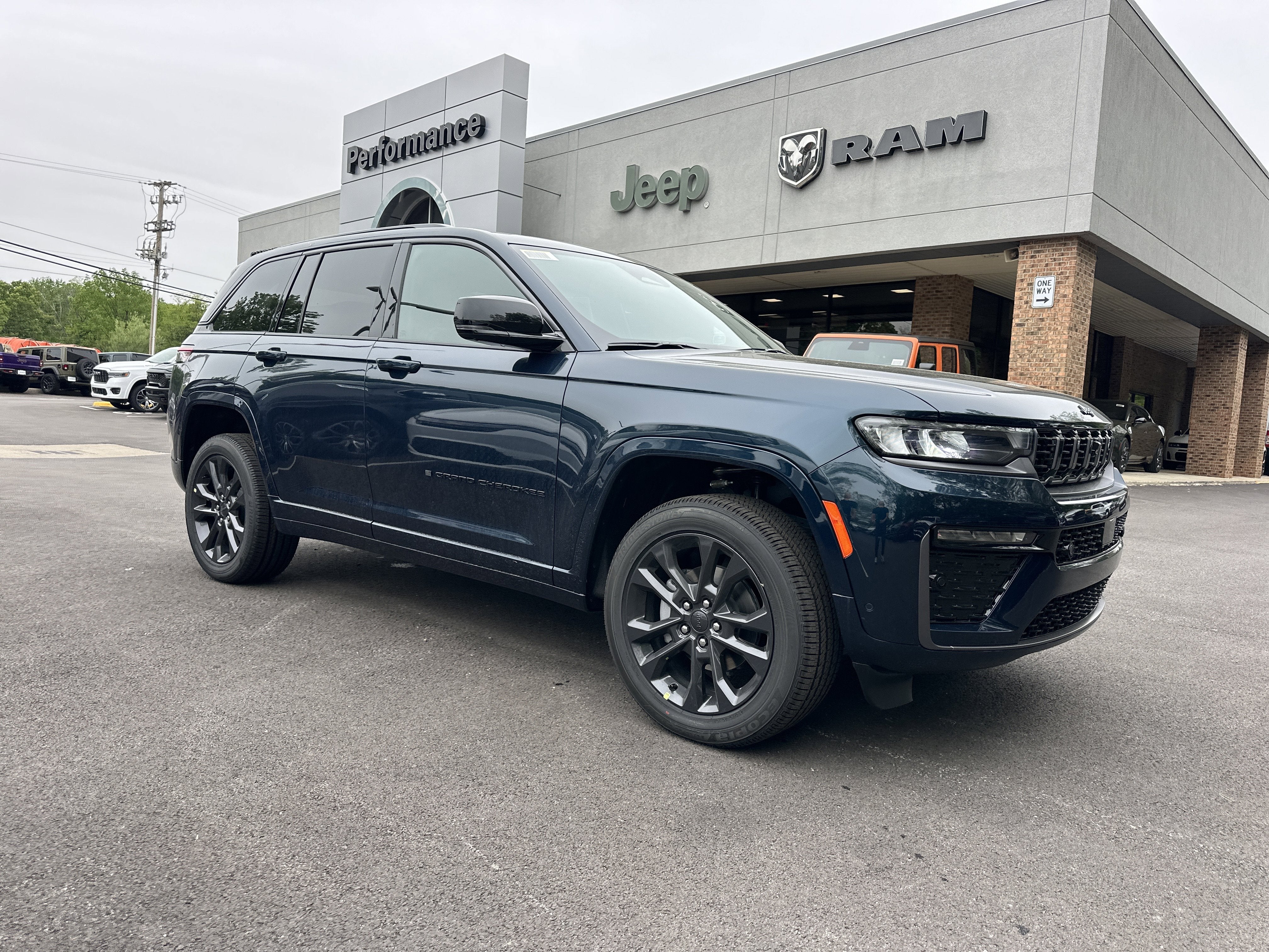2026 Jeep Grand Cherokee Limited Reserve