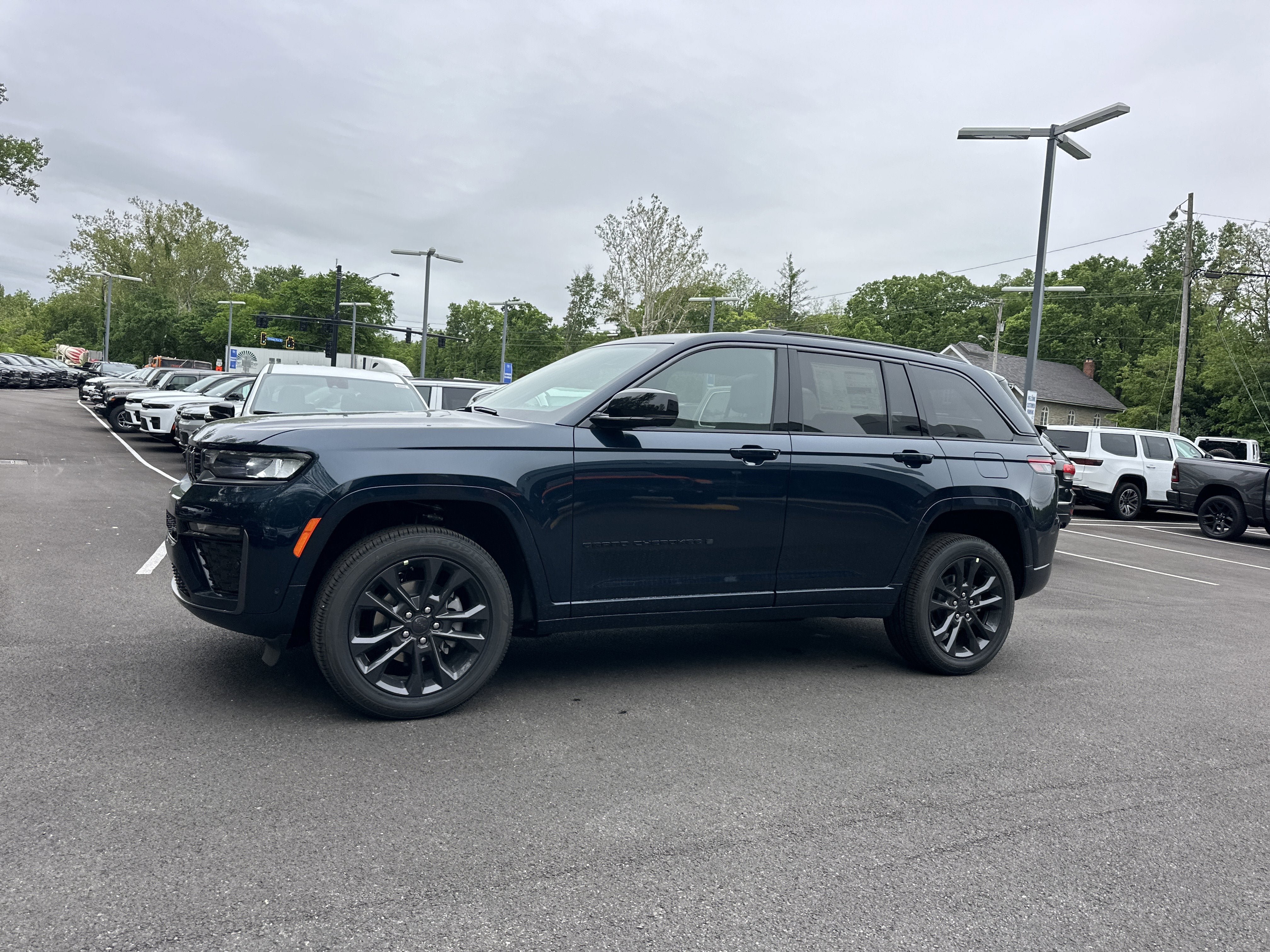 2026 Jeep Grand Cherokee Limited Reserve