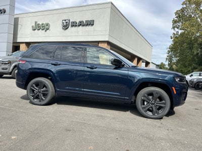 2027 Jeep Grand Cherokee Limited Reserve