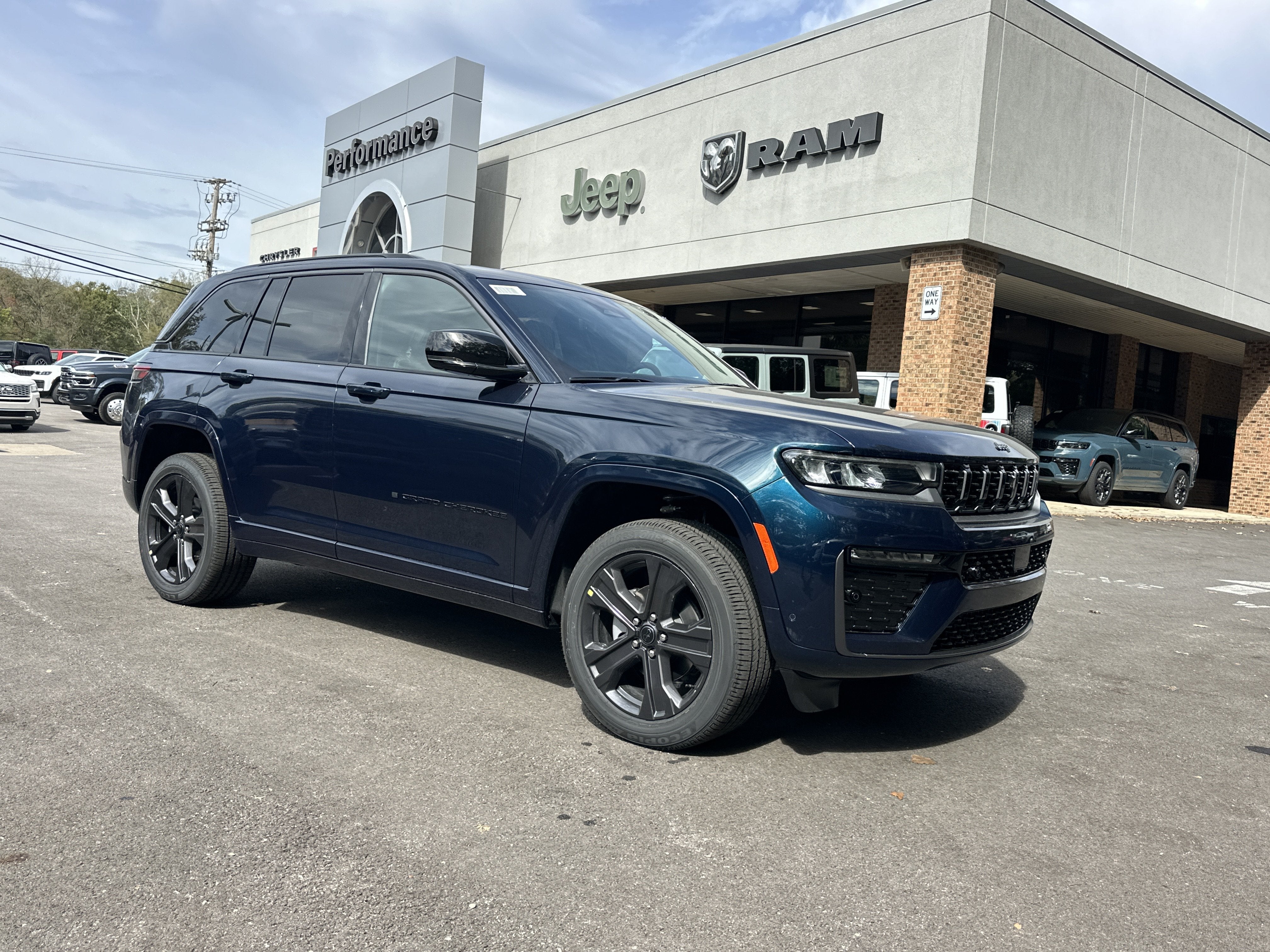2027 Jeep Grand Cherokee Limited Reserve