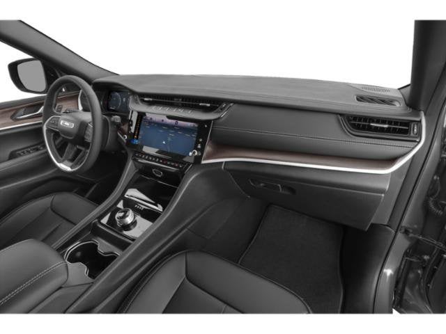2027 Jeep Grand Cherokee Base