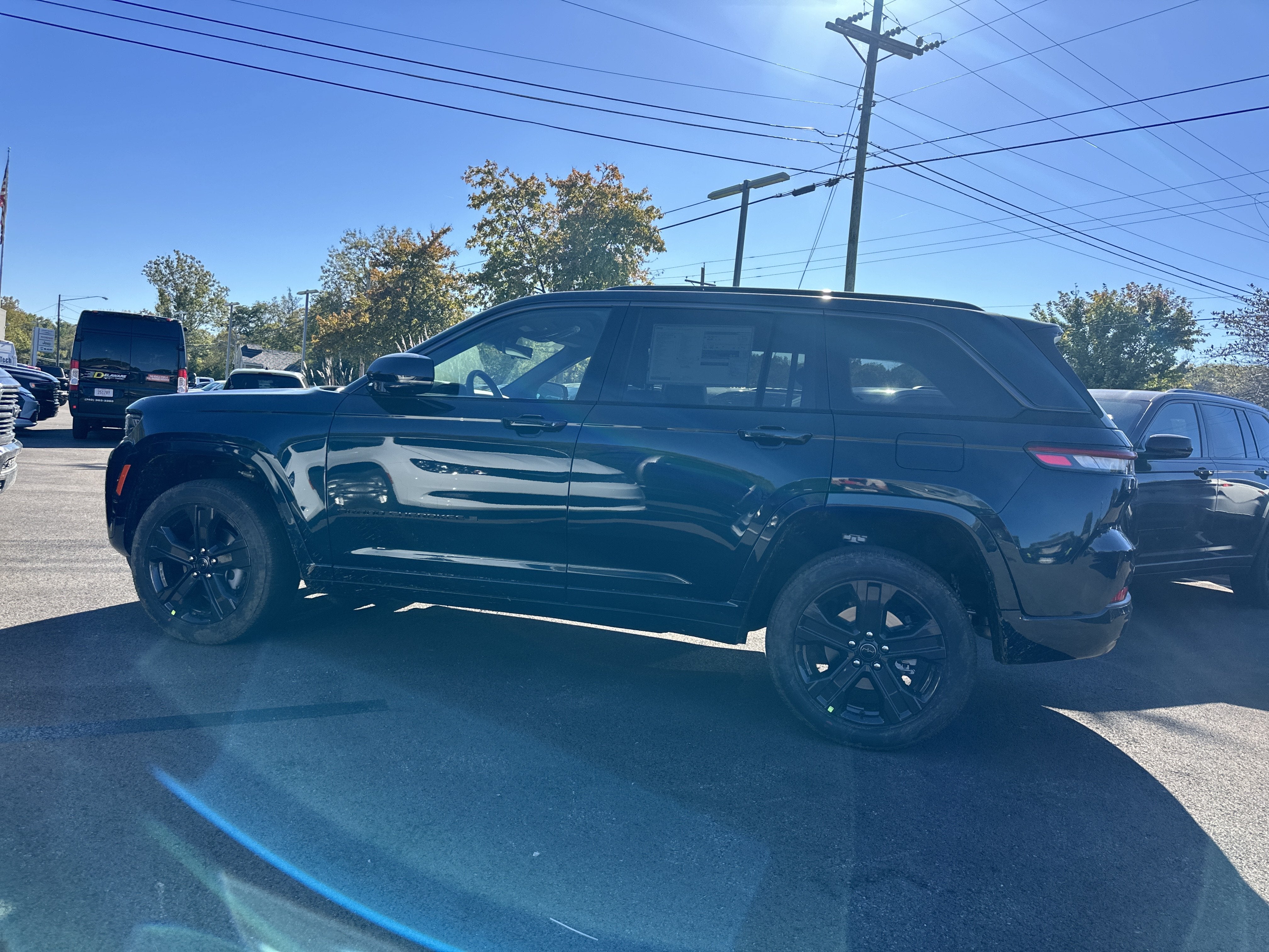 2027 Jeep Grand Cherokee Limited Reserve