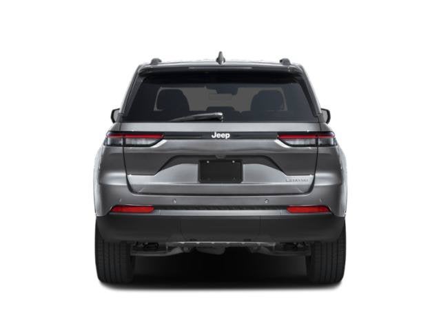 2027 Jeep Grand Cherokee Base