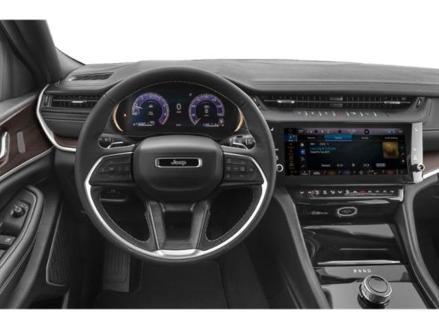2027 Jeep Grand Cherokee Base