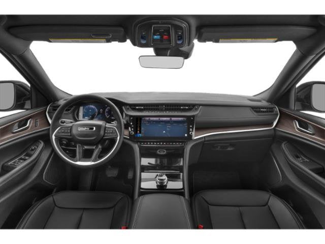 2027 Jeep Grand Cherokee Base