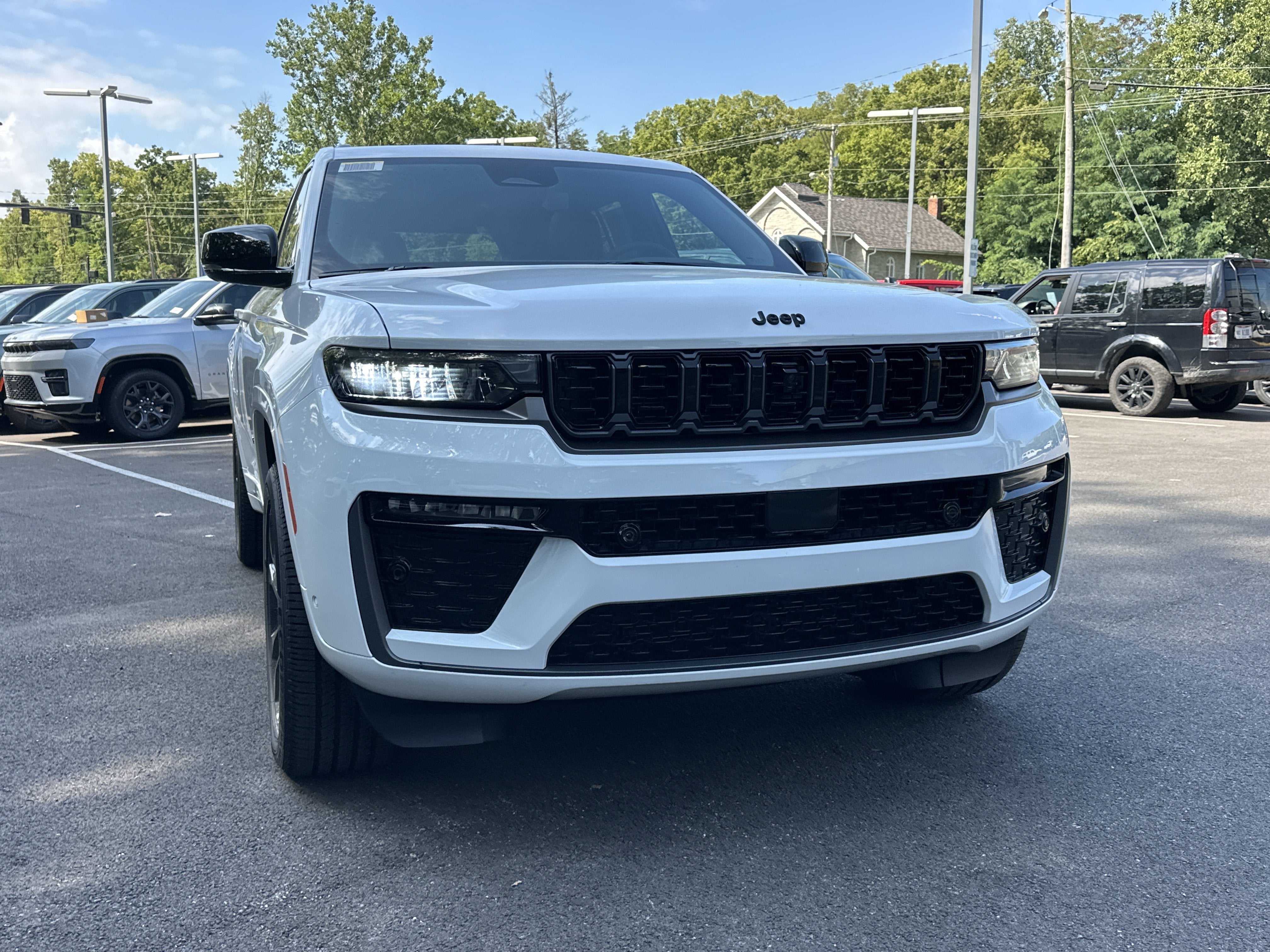 2026 Jeep Grand Cherokee Limited Reserve