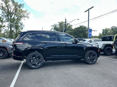 2027 Jeep Grand Cherokee Limited Reserve
