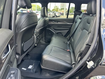 2027 Jeep Grand Cherokee Limited Reserve
