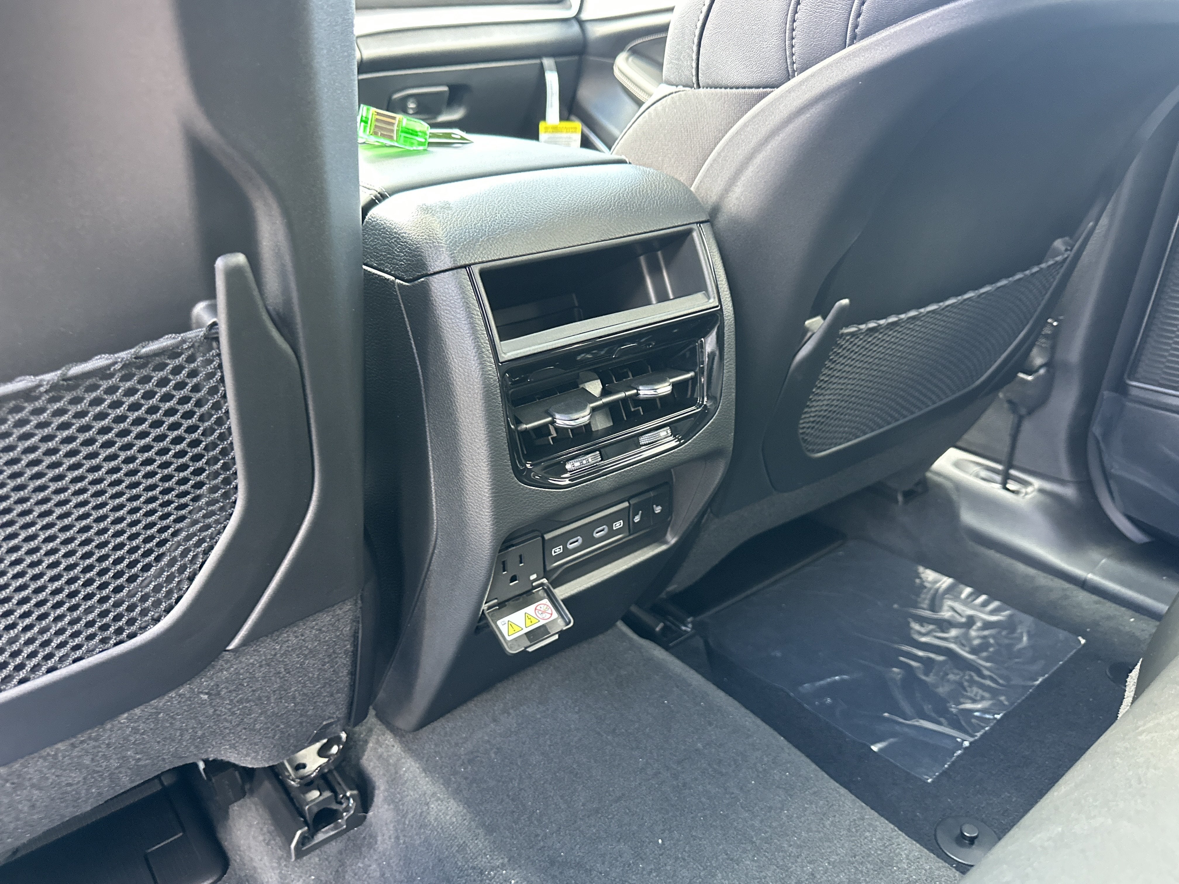 2027 Jeep Grand Cherokee Limited Reserve