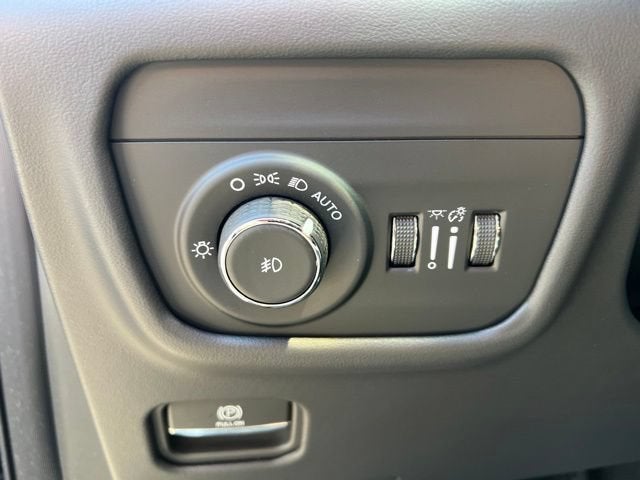 2025 Jeep Grand Cherokee Summit Reserve