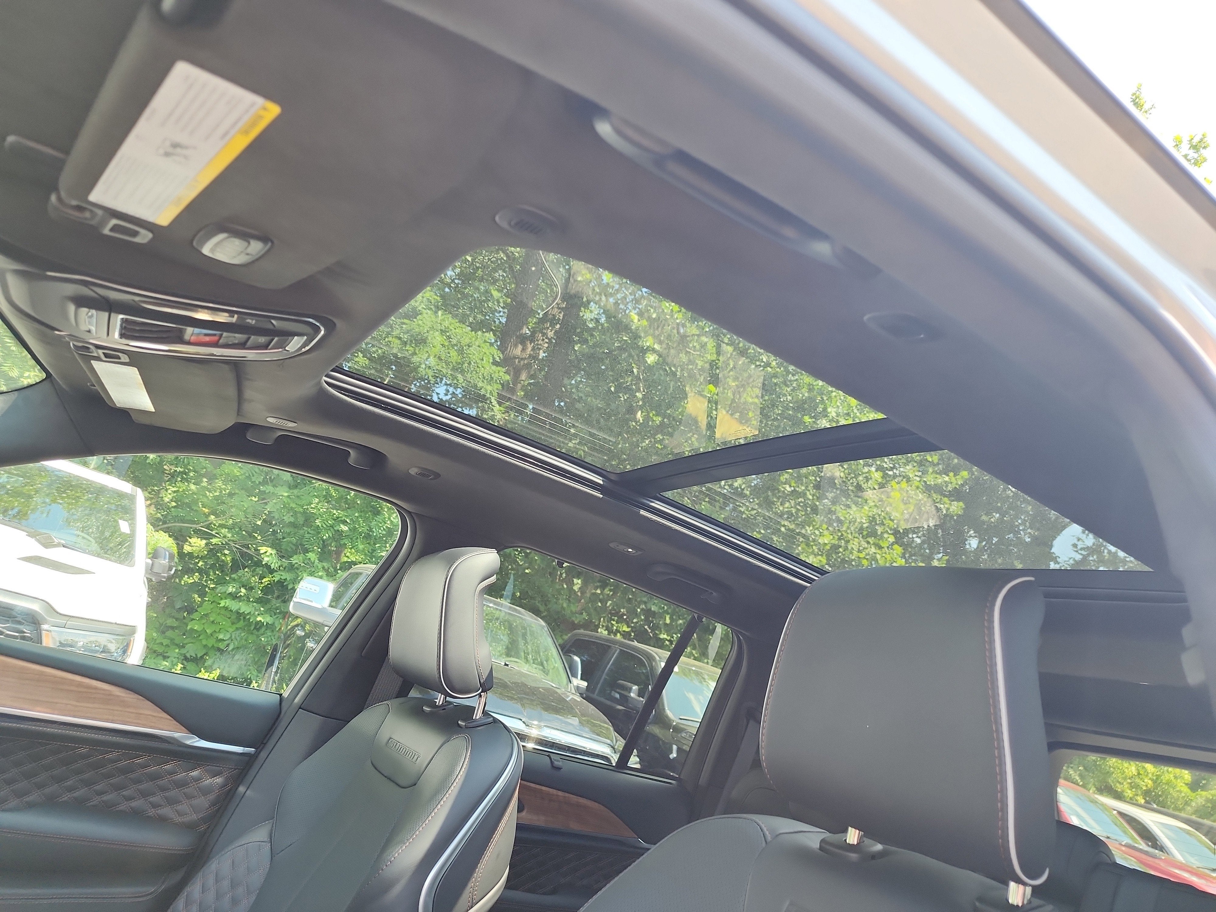 2025 Jeep Grand Cherokee Summit