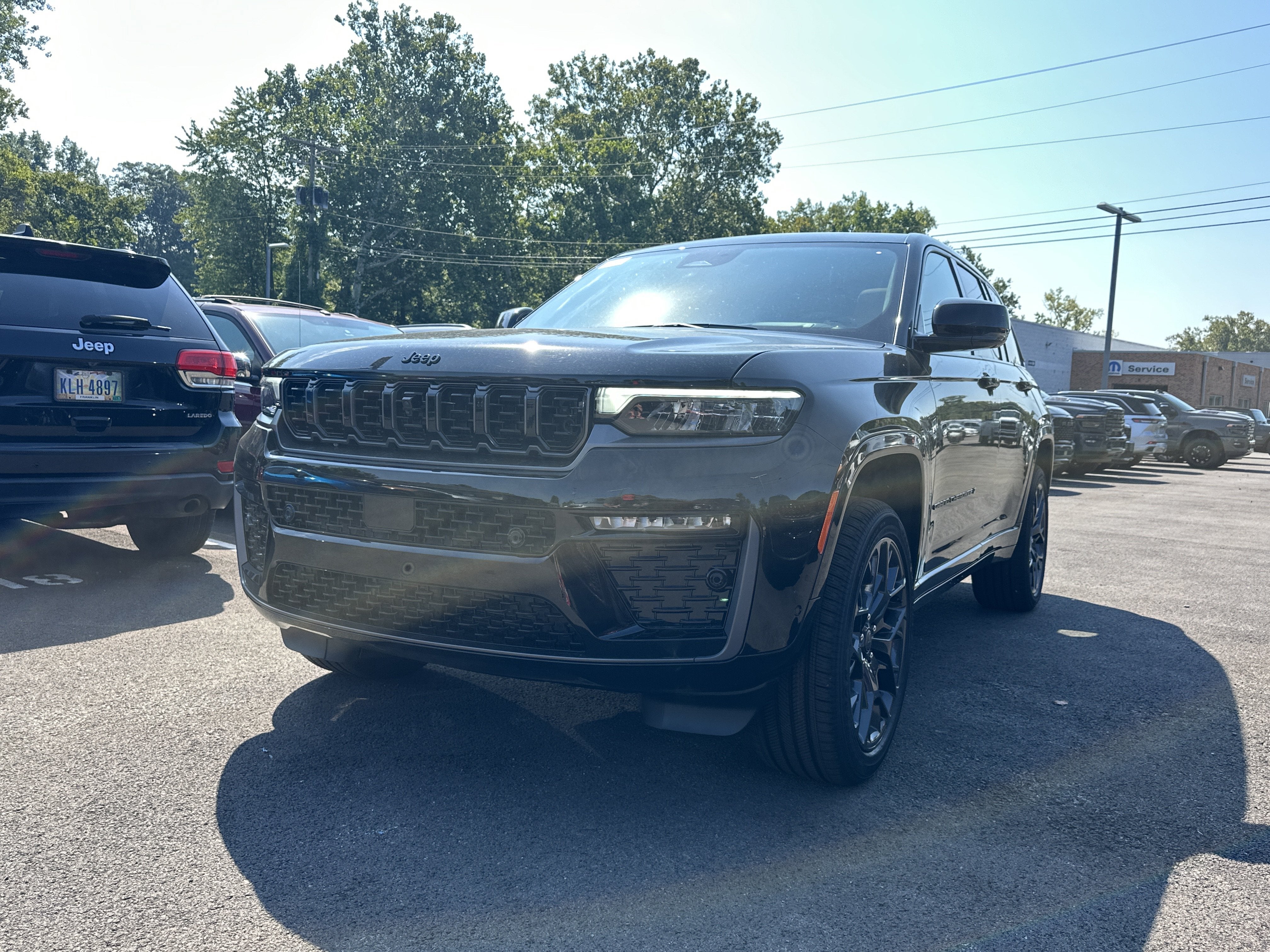 2027 Jeep Grand Cherokee Summit