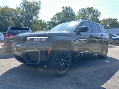 2027 Jeep Grand Cherokee Summit