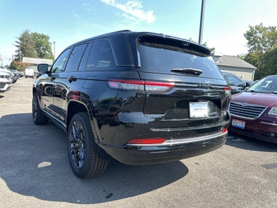 2027 Jeep Grand Cherokee Summit