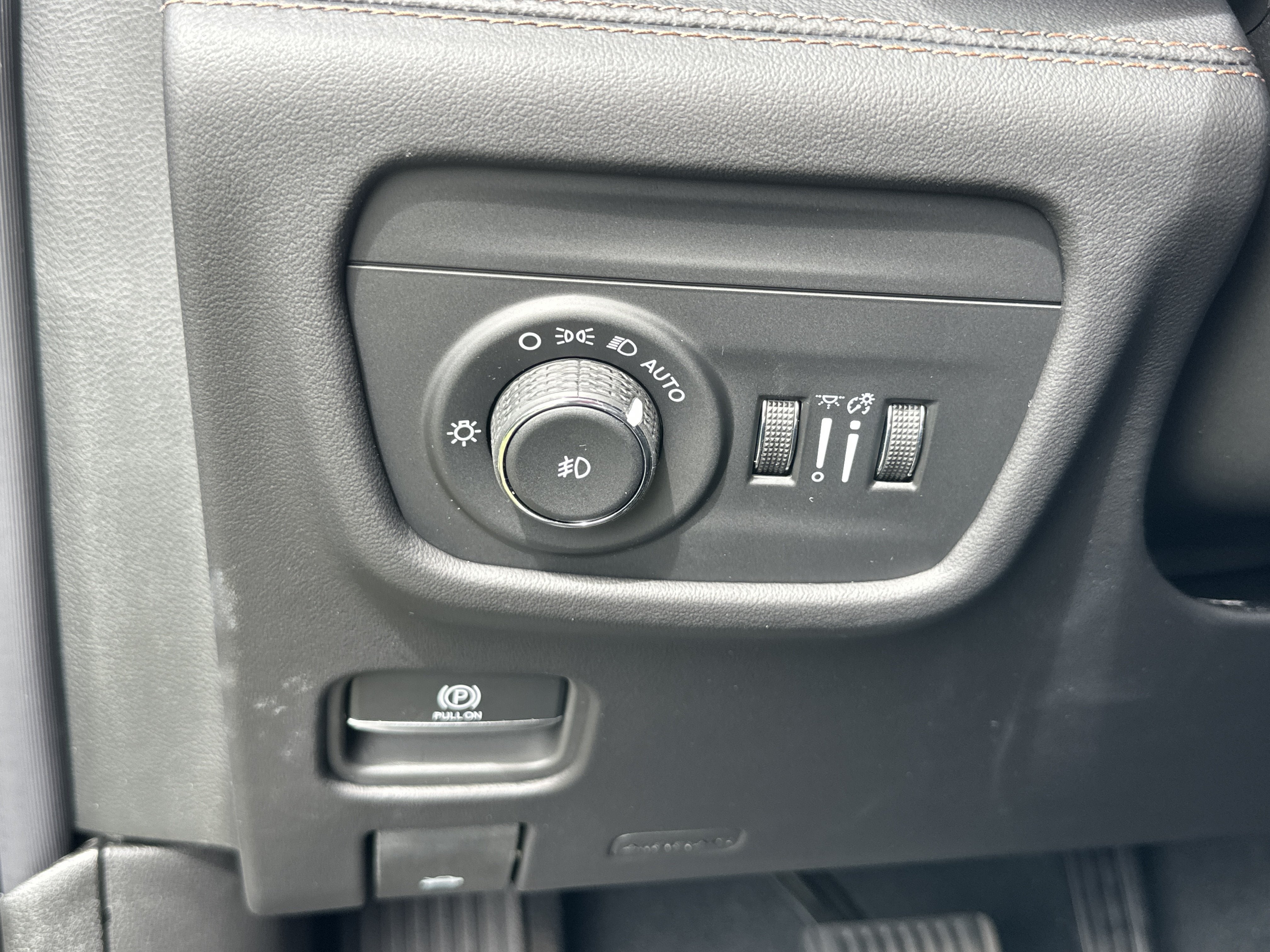 2027 Jeep Grand Cherokee Summit
