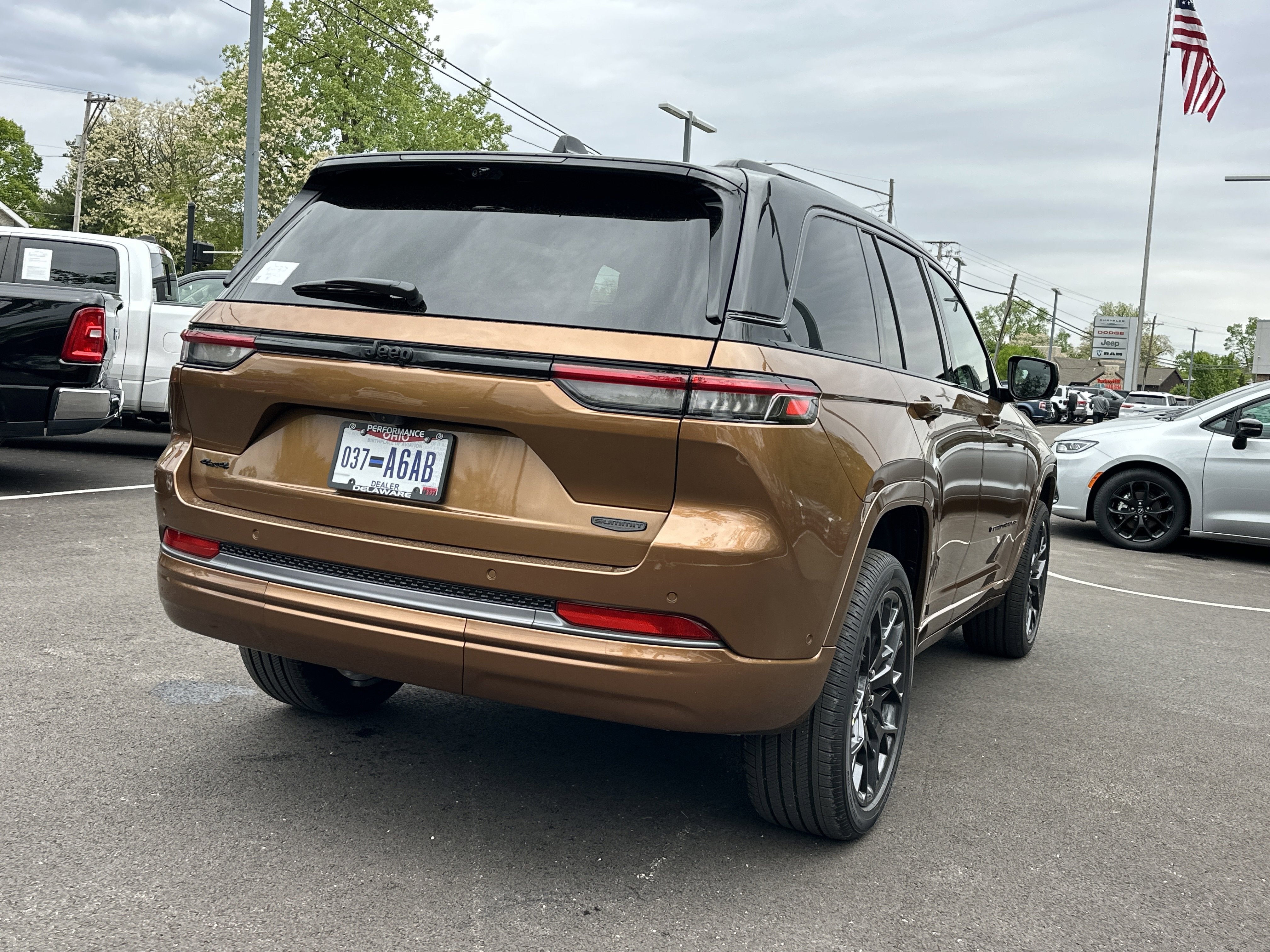 2026 Jeep Grand Cherokee Summit