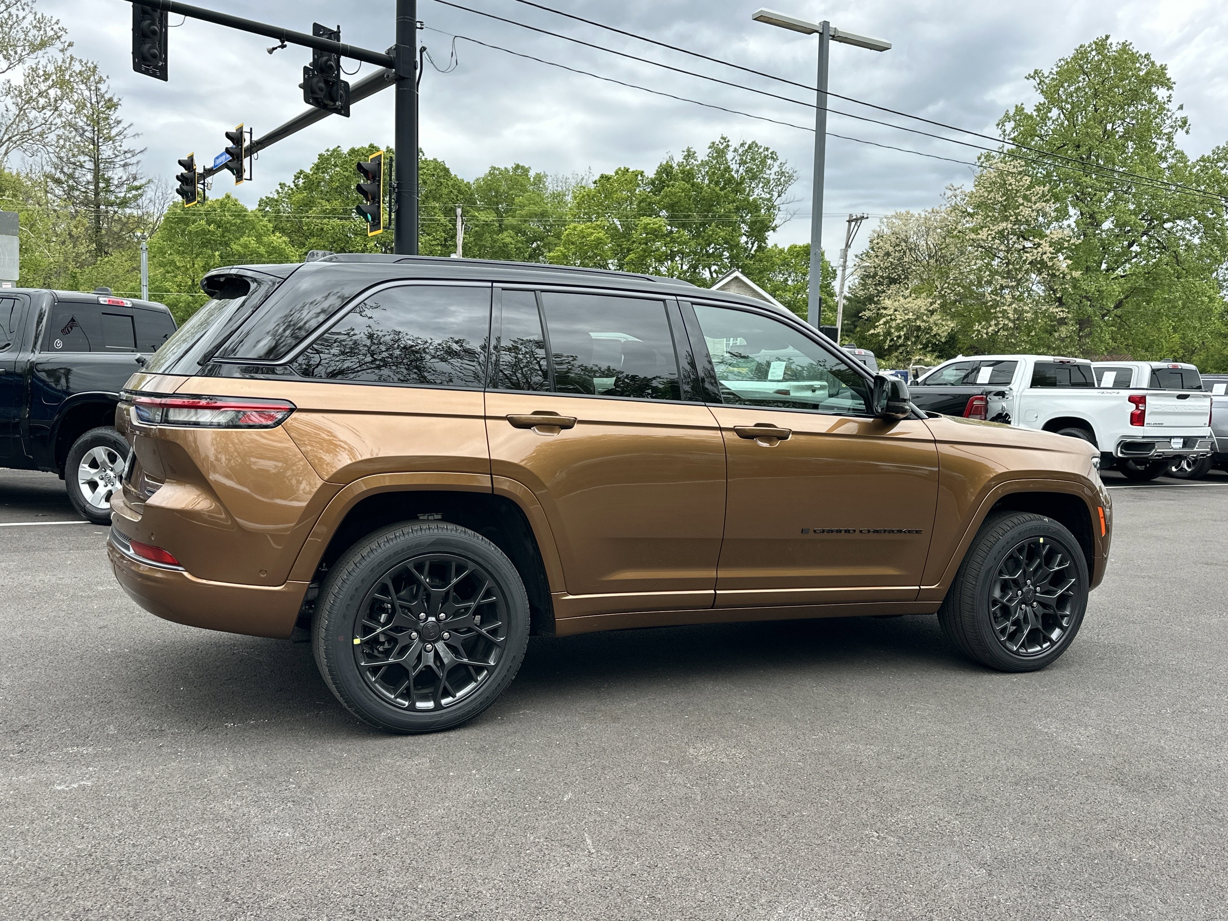 2026 Jeep Grand Cherokee Summit