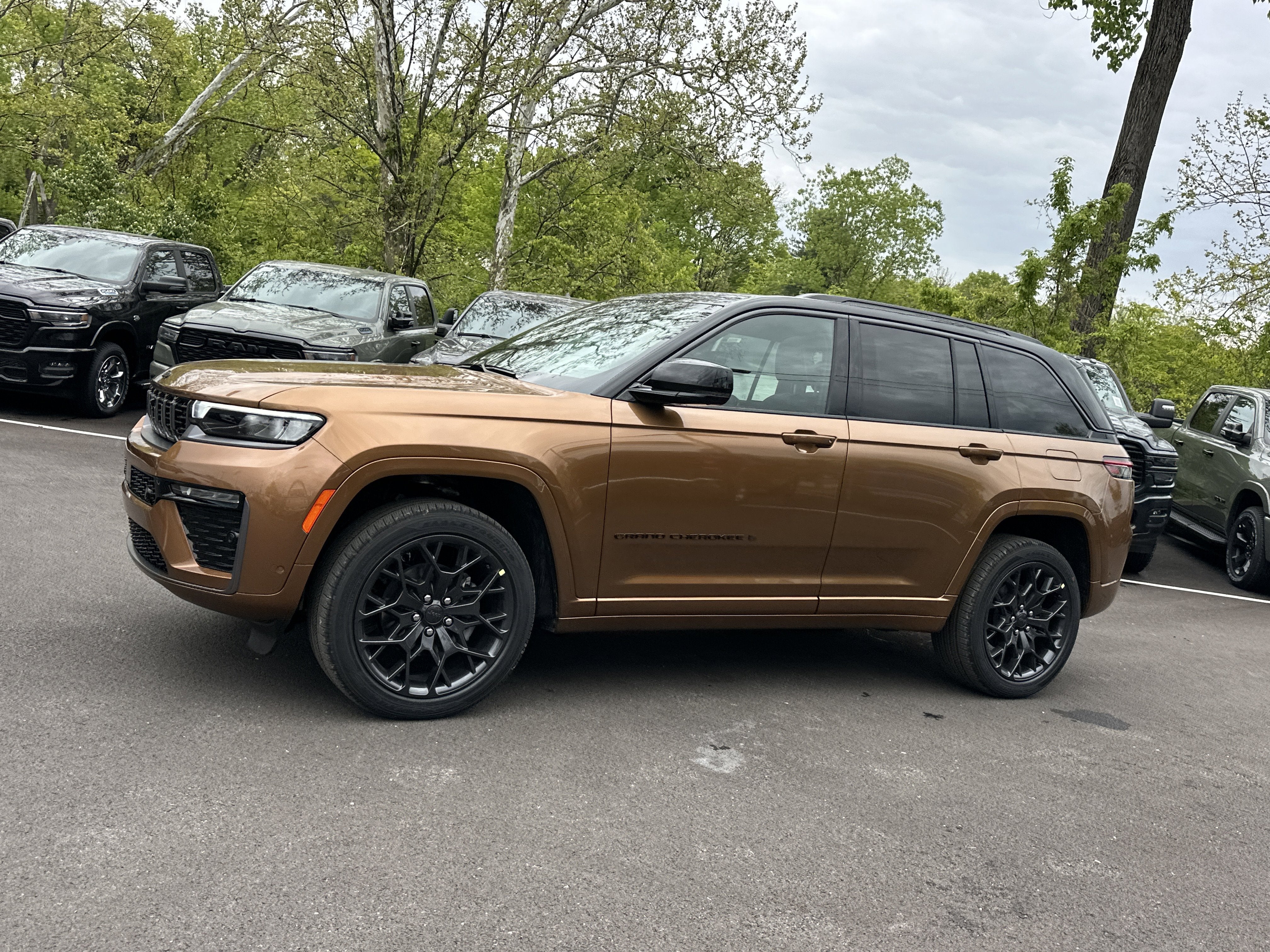 2026 Jeep Grand Cherokee Summit
