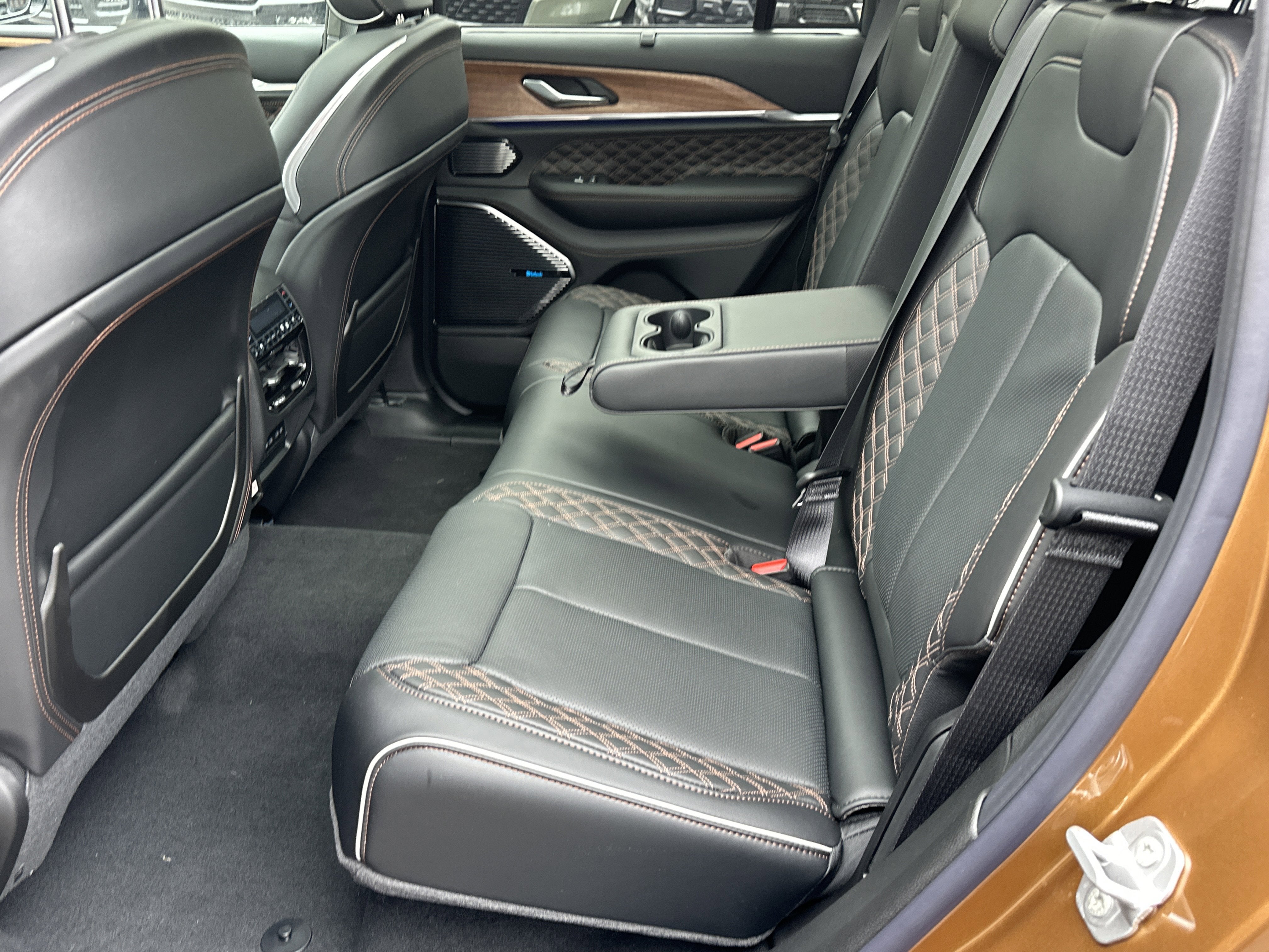 2026 Jeep Grand Cherokee Summit