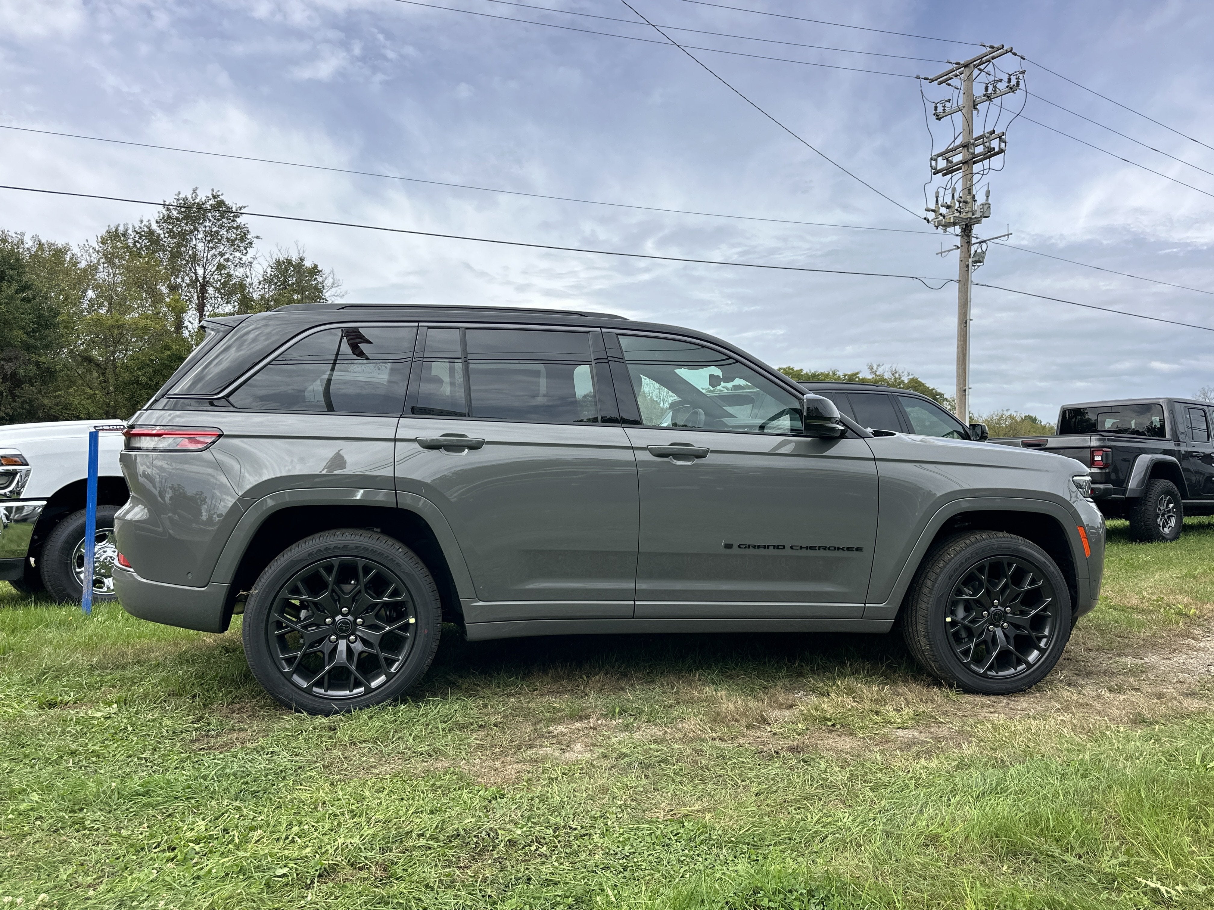2027 Jeep Grand Cherokee Summit