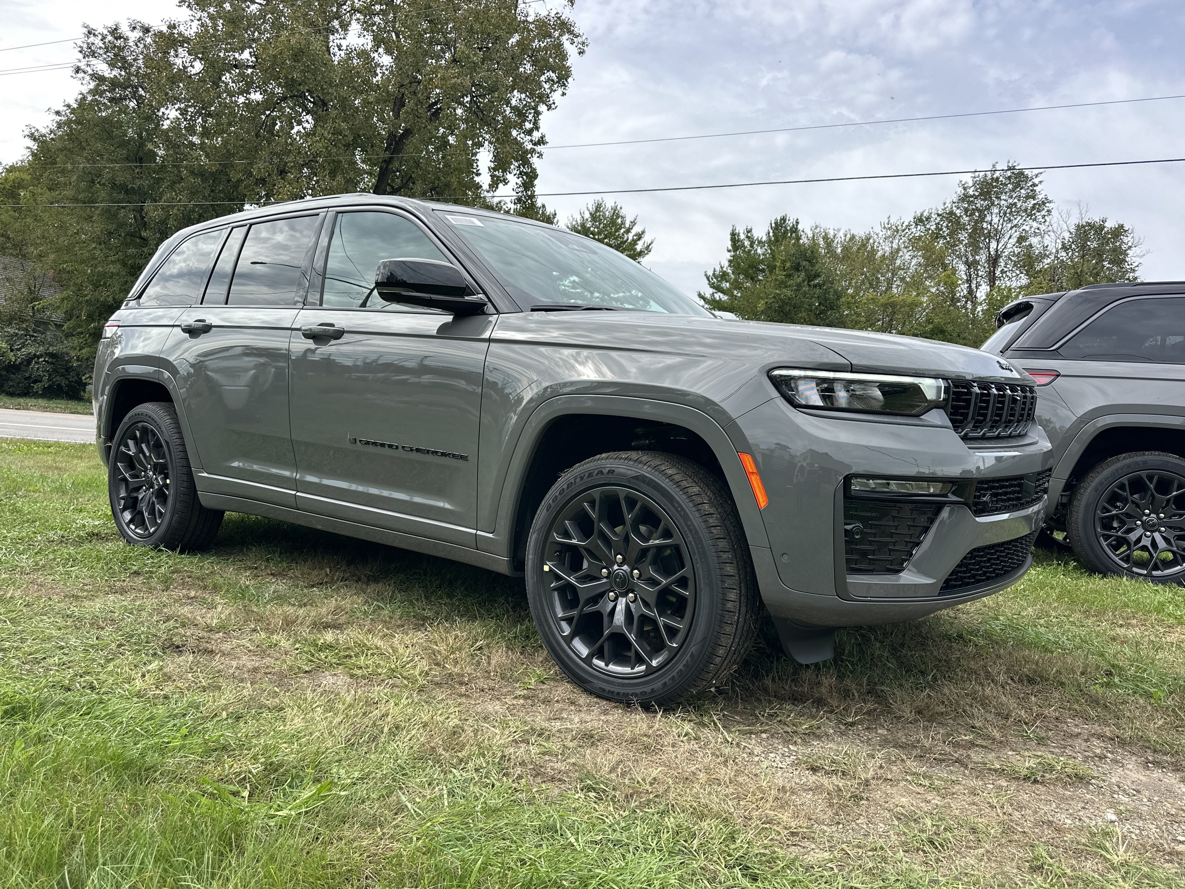 2027 Jeep Grand Cherokee Summit