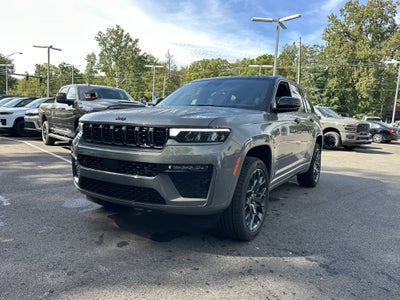 2027 Jeep Grand Cherokee Summit
