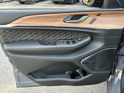 2027 Jeep Grand Cherokee Summit