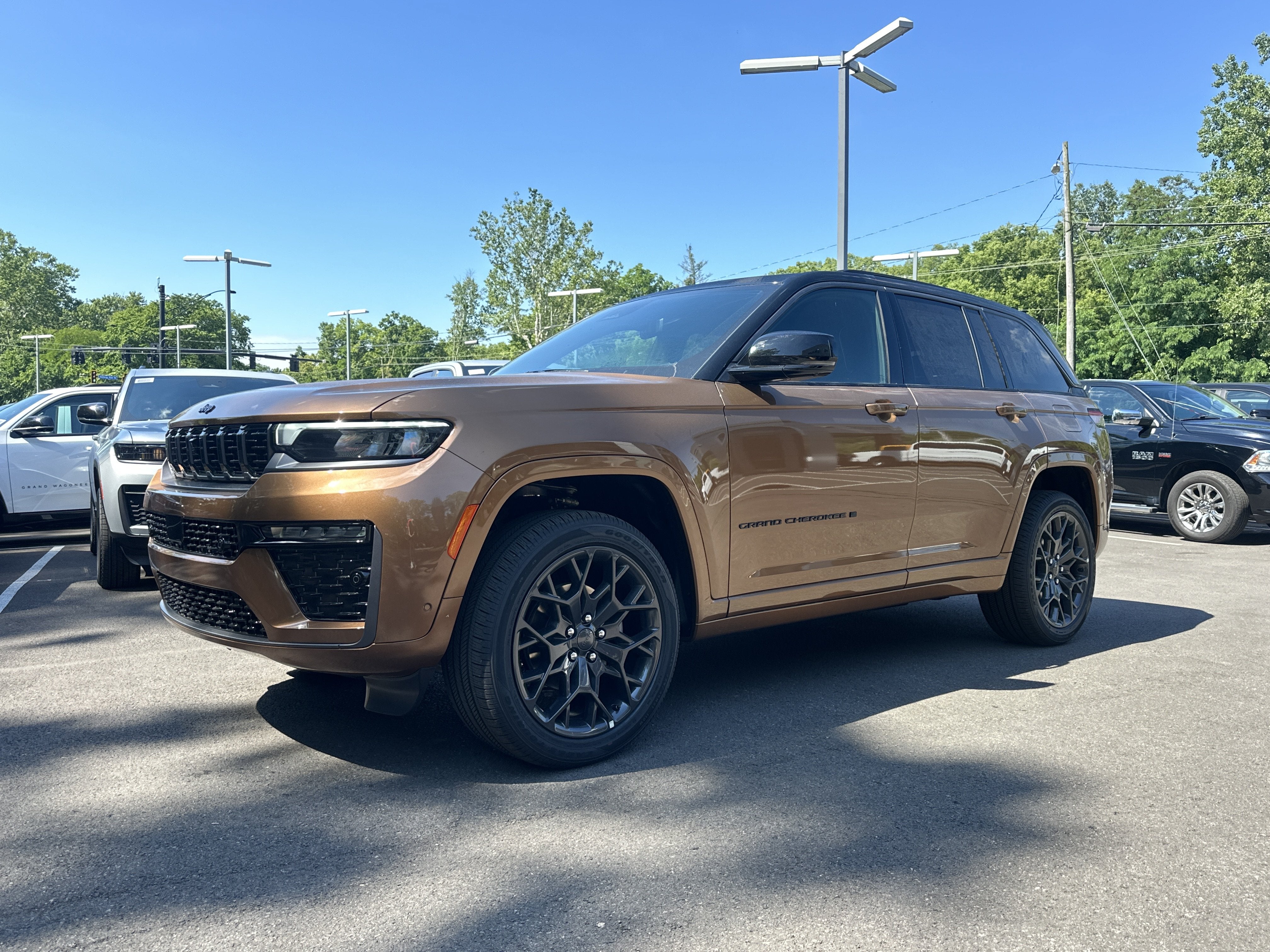 2026 Jeep Grand Cherokee Summit