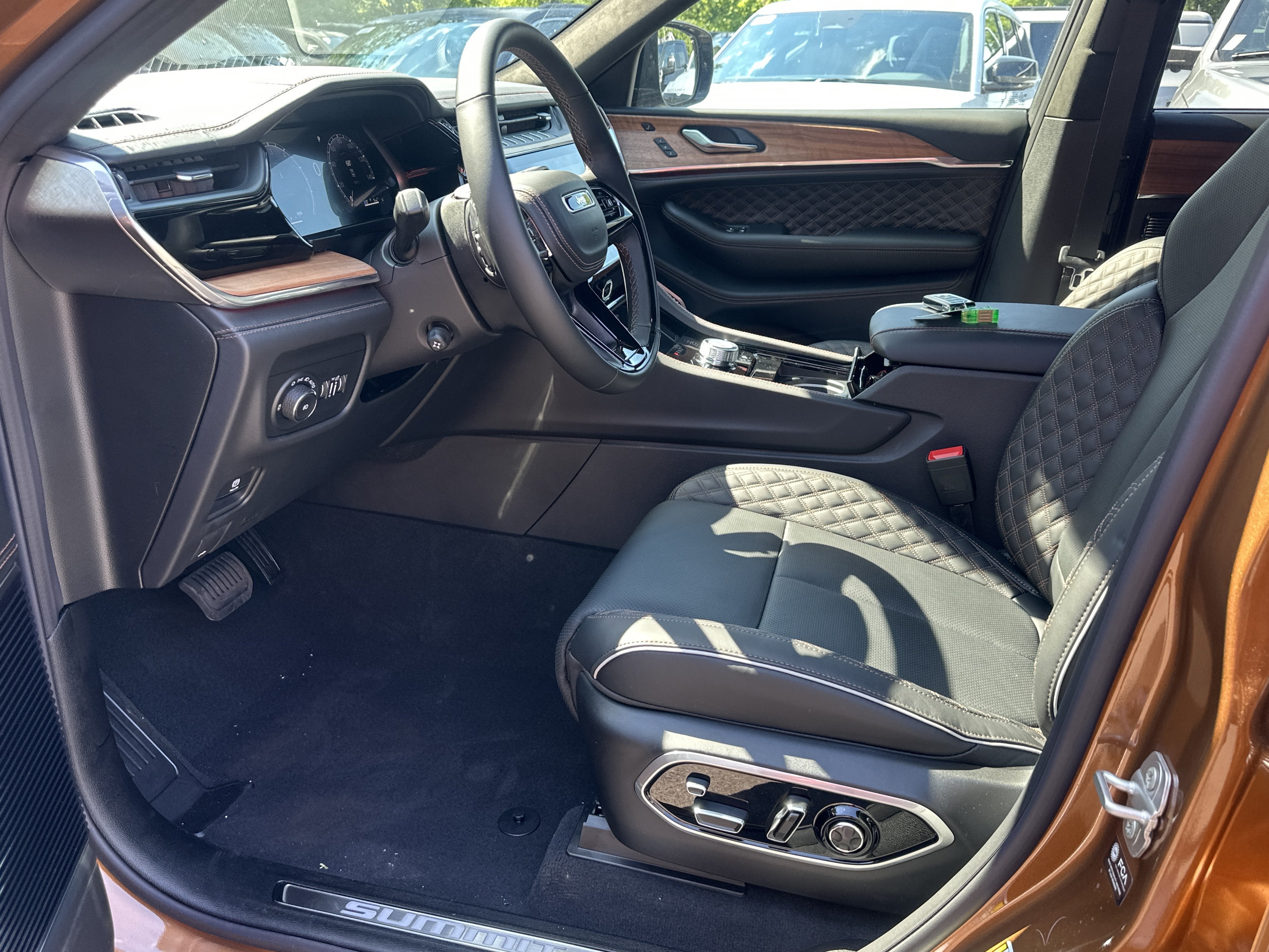2026 Jeep Grand Cherokee Summit