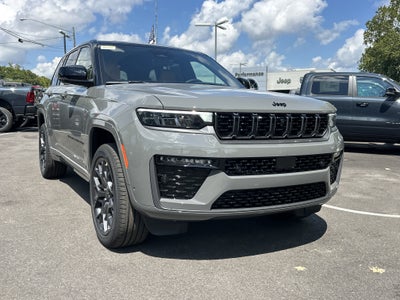 2027 Jeep Grand Cherokee Summit