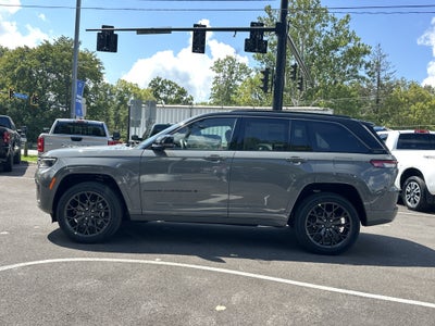 2027 Jeep Grand Cherokee Summit