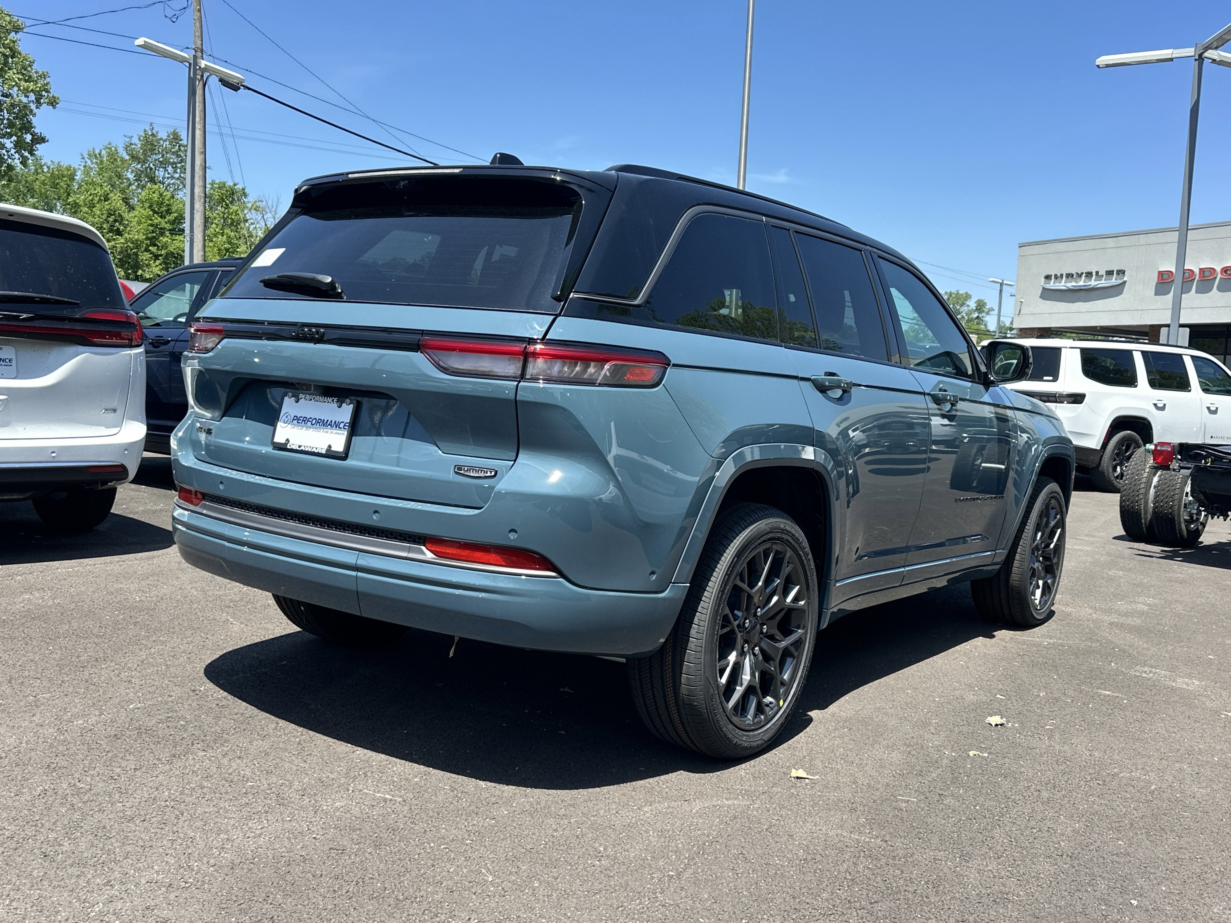 2026 Jeep Grand Cherokee Summit