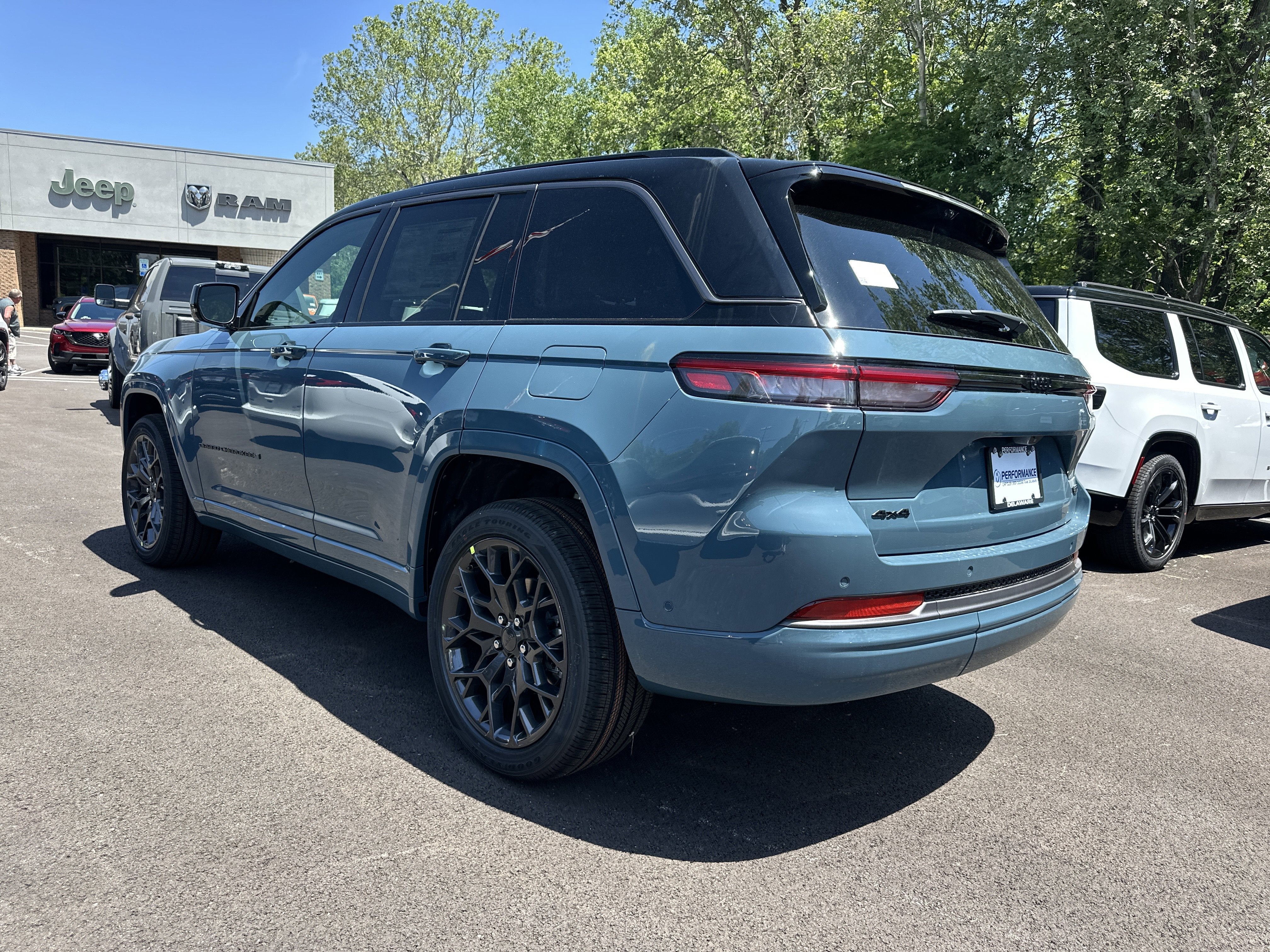 2026 Jeep Grand Cherokee Summit