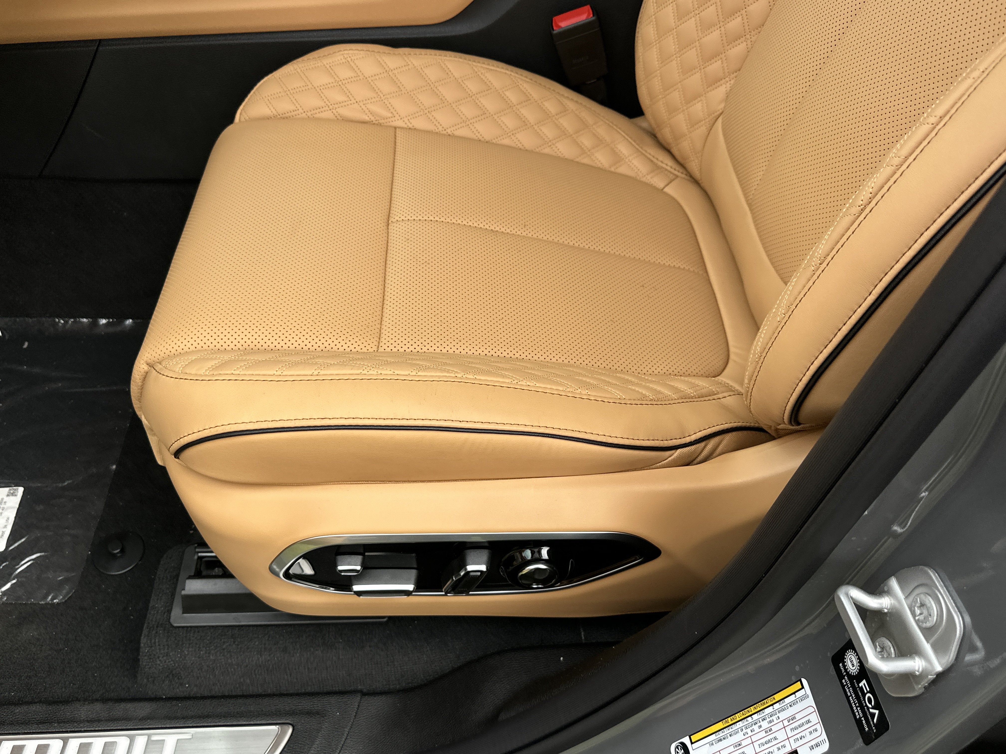 2027 Jeep Grand Cherokee Summit