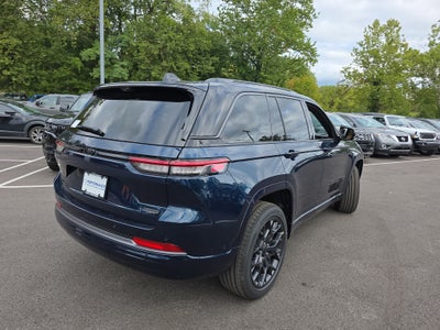 2027 Jeep Grand Cherokee Summit