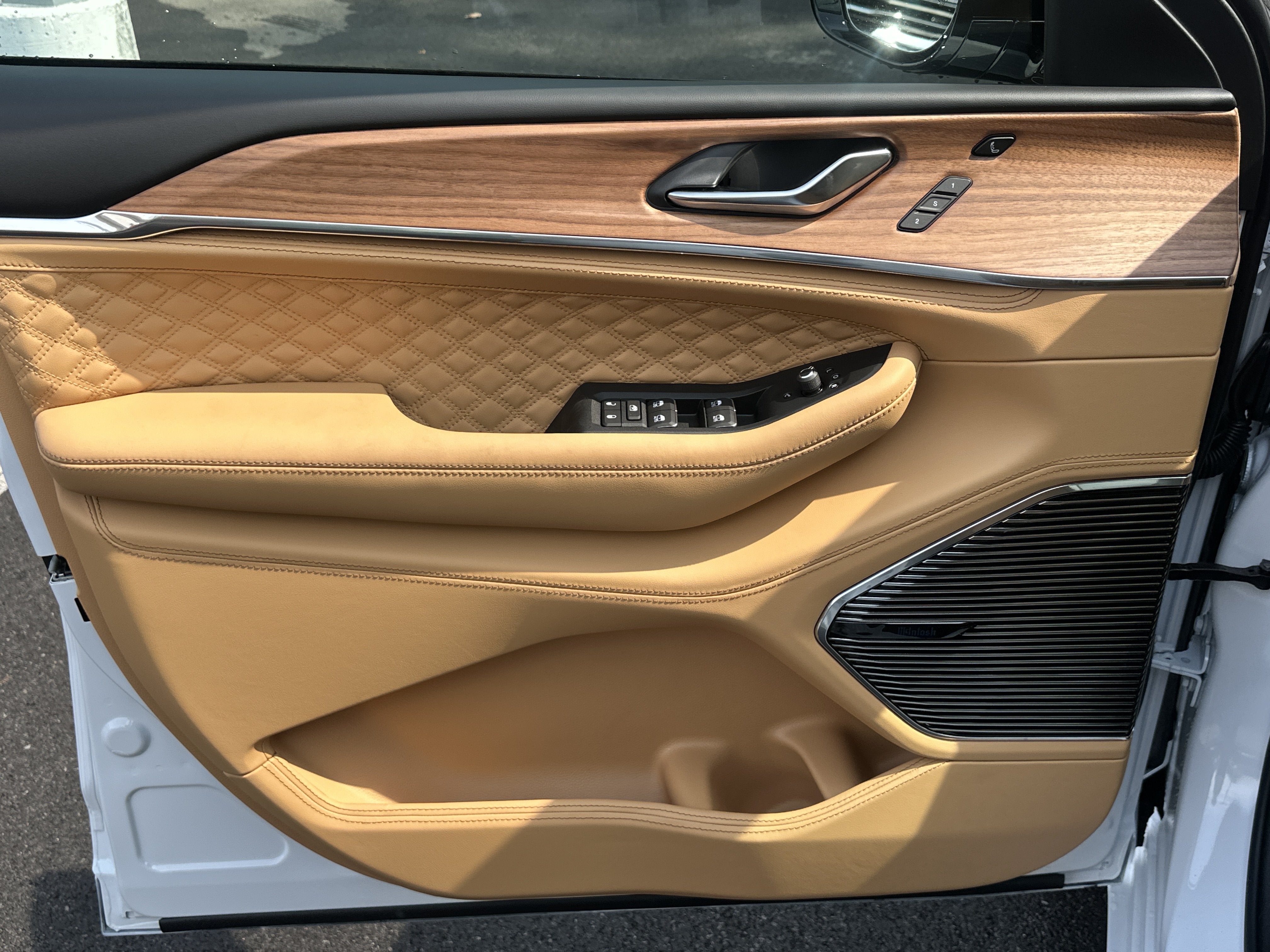 2027 Jeep Grand Cherokee Summit