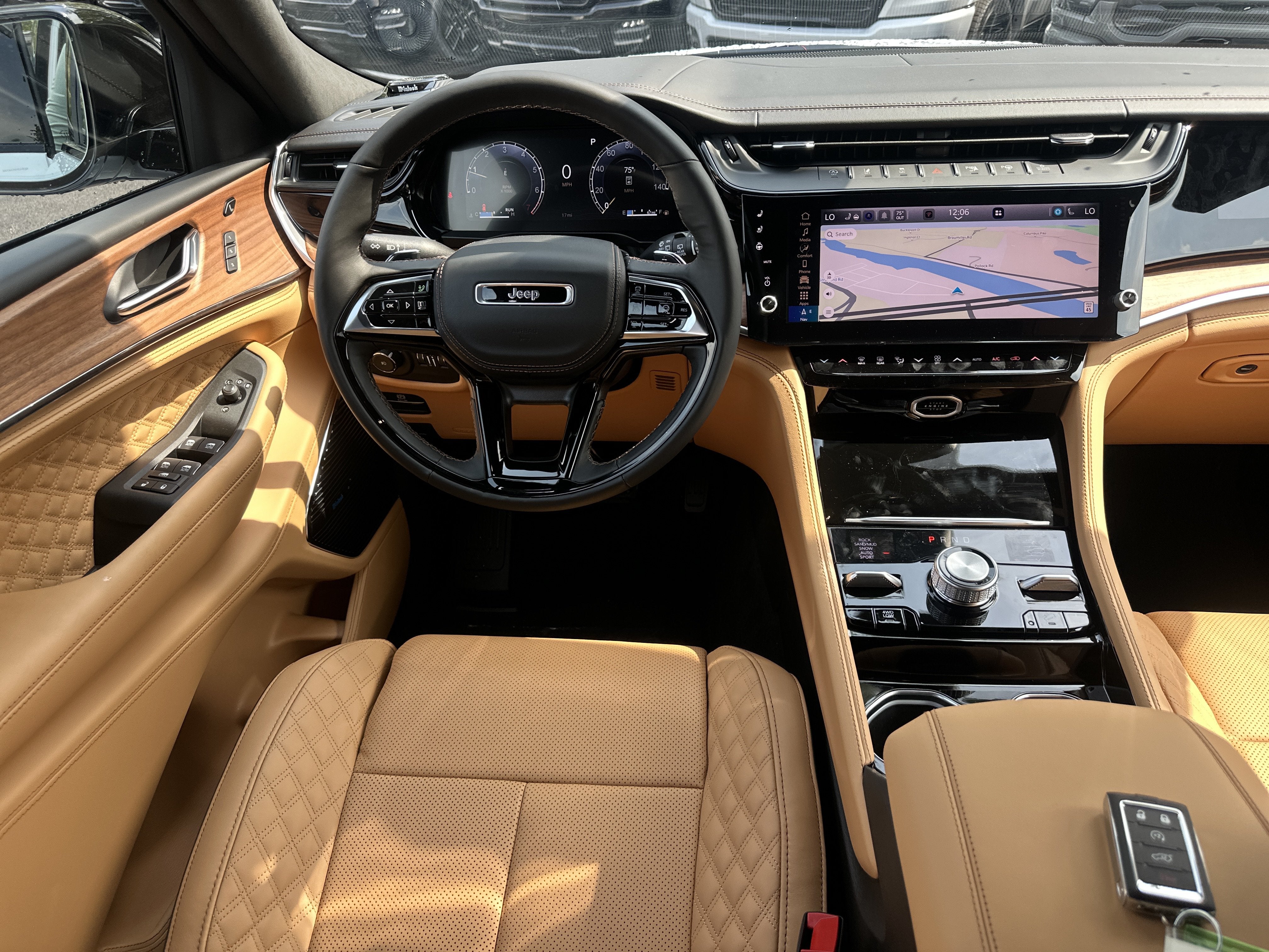 2027 Jeep Grand Cherokee Summit