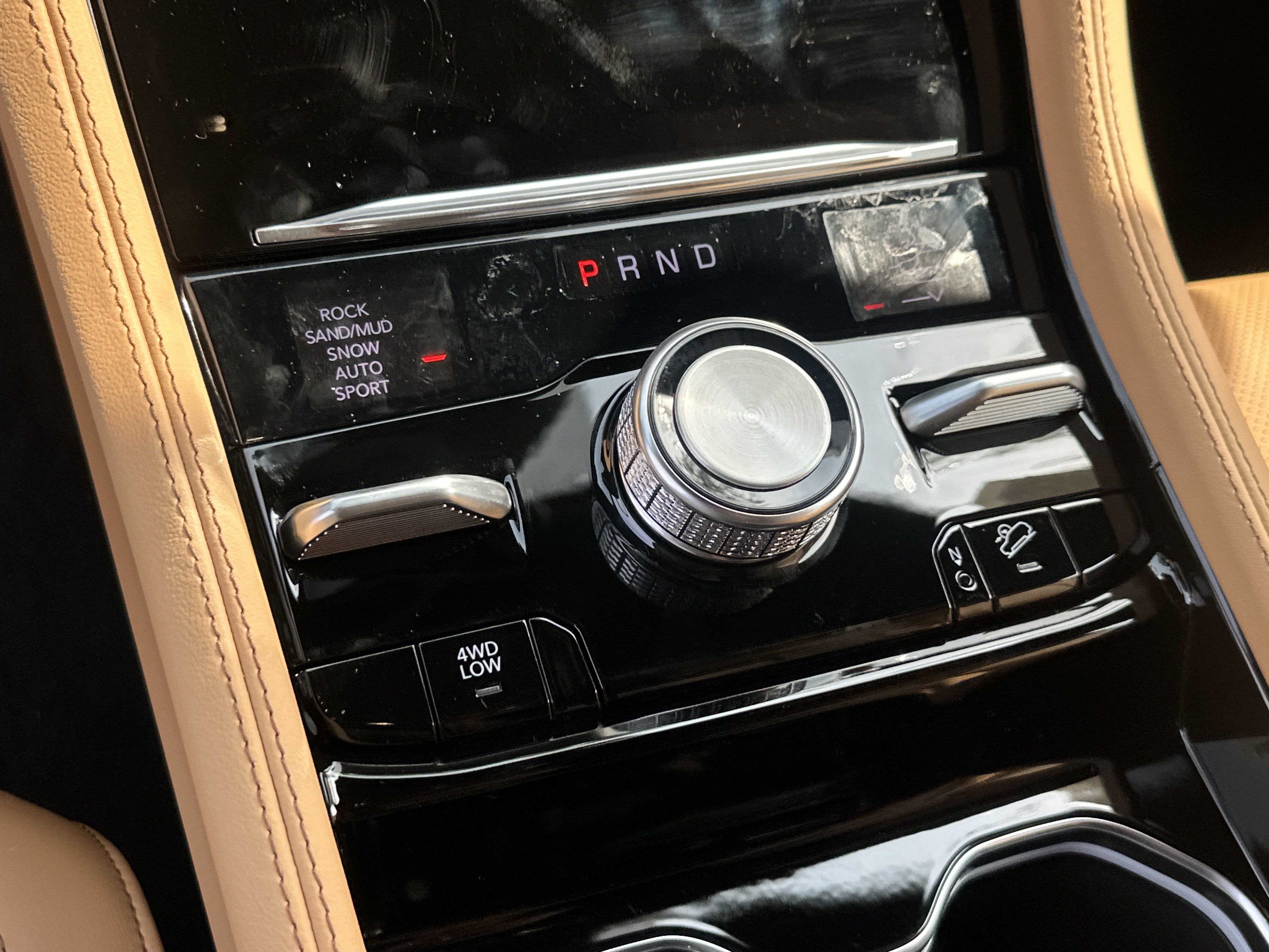 2027 Jeep Grand Cherokee Summit