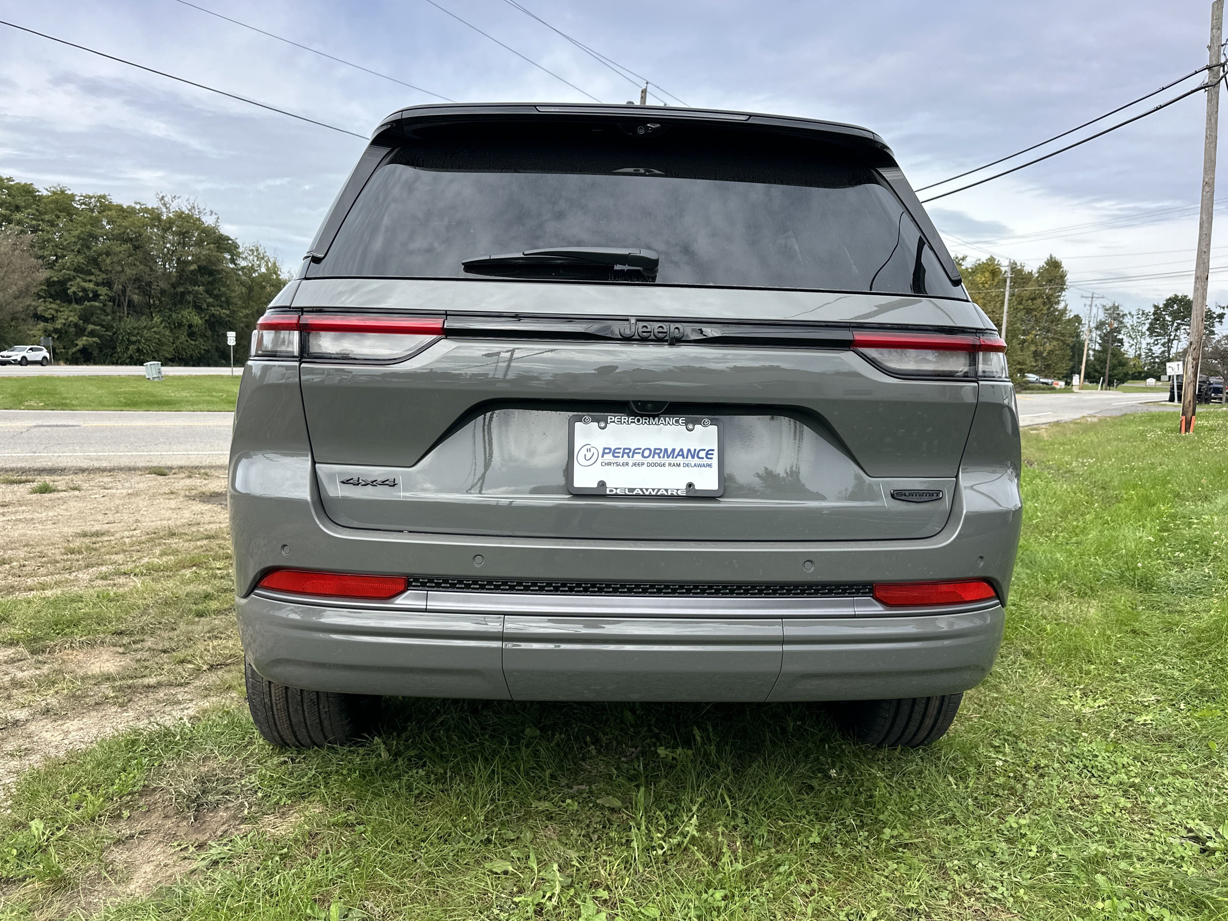 2027 Jeep Grand Cherokee Summit