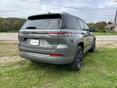 2027 Jeep Grand Cherokee Summit