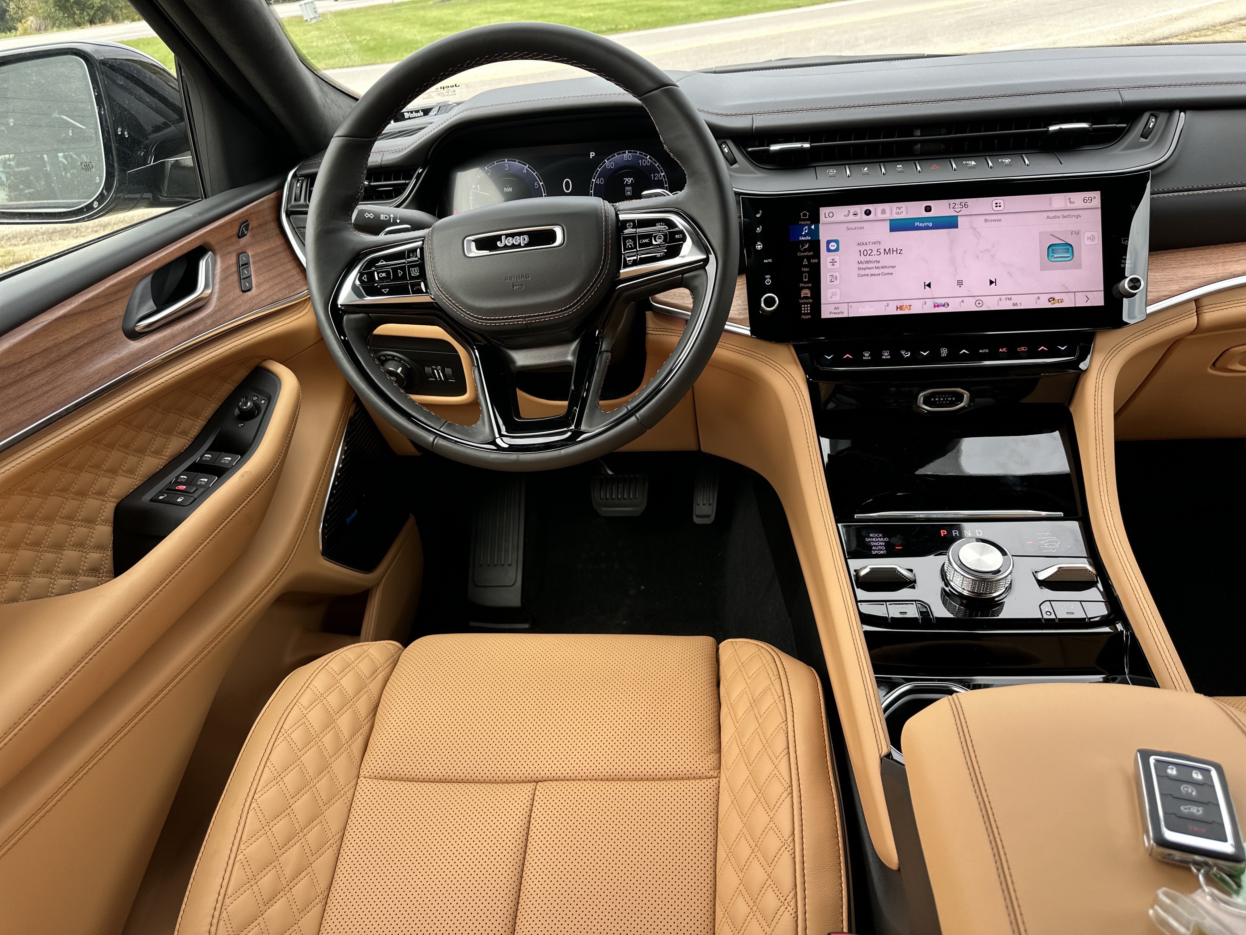 2027 Jeep Grand Cherokee Summit