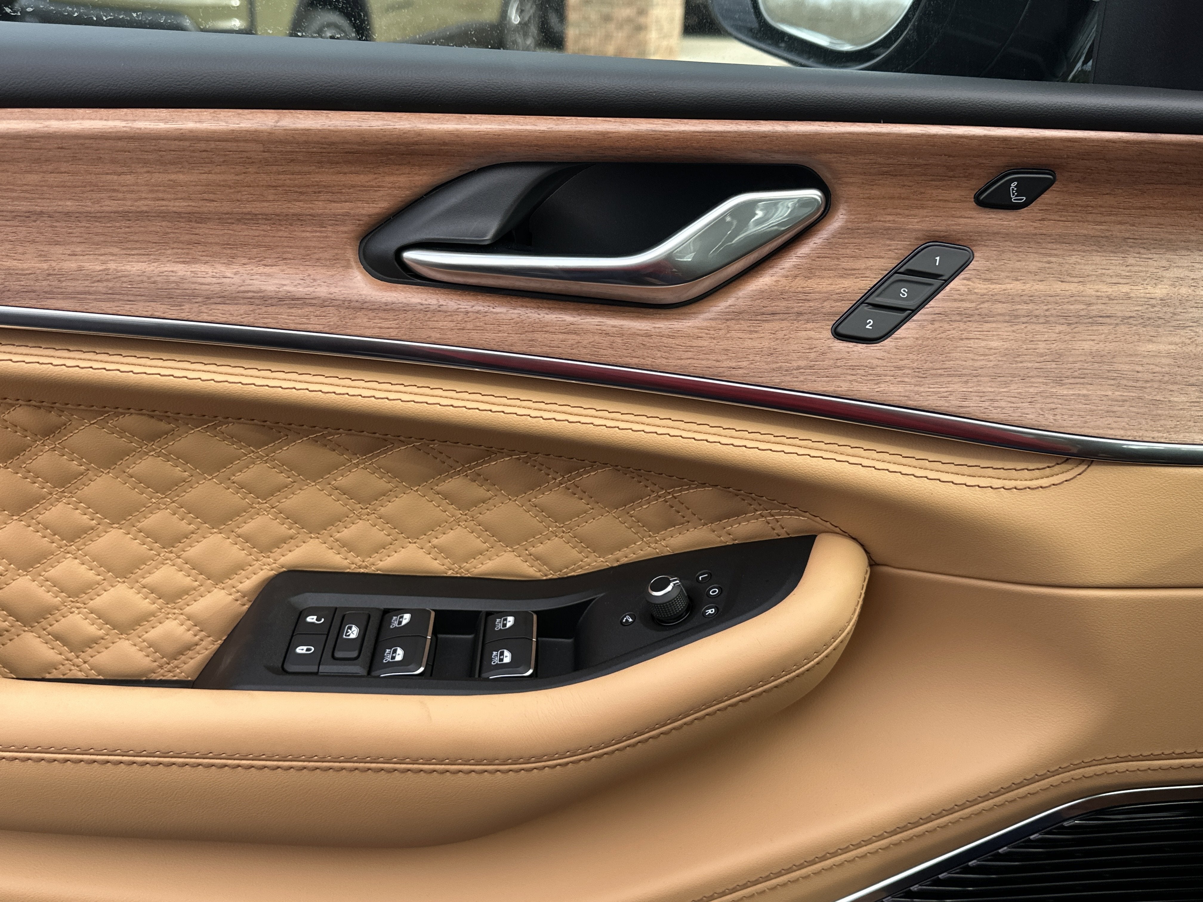 2026 Jeep Grand Cherokee Summit